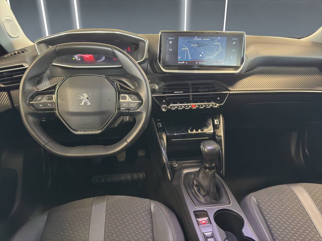 PEUGEOT 2008 1.2 PureTech Allure-image-5