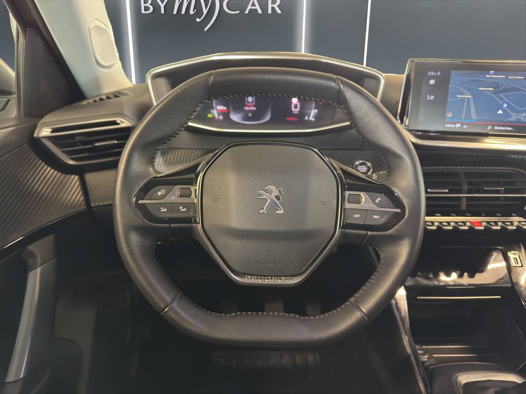 PEUGEOT 2008 1.2 PureTech Allure-image-10