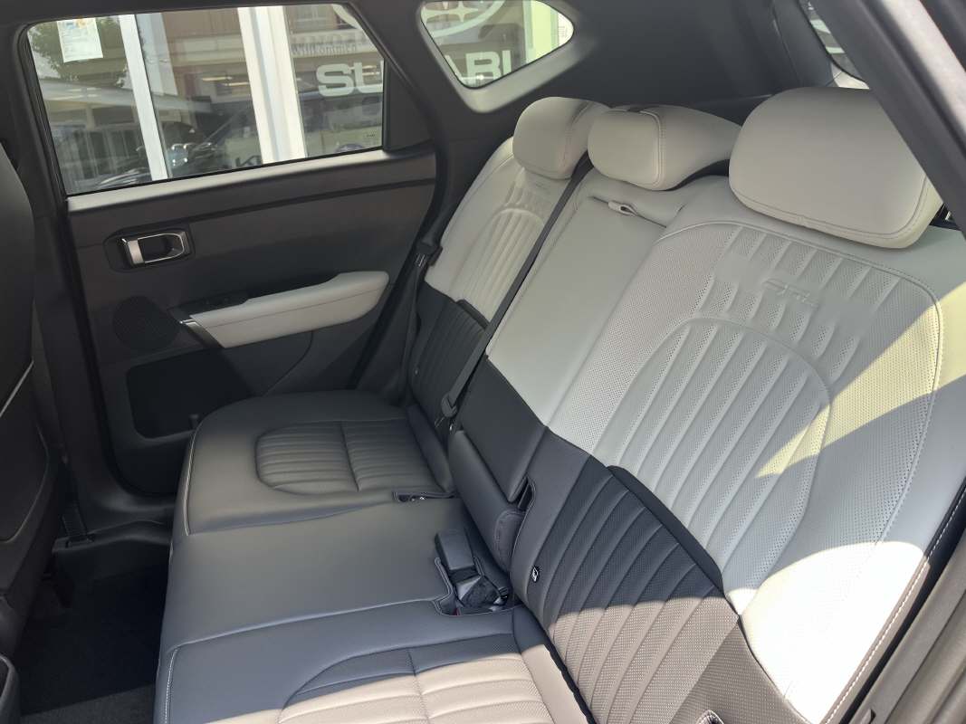 KIA Seltos 1.6 T-GDi GT-Line-image-7