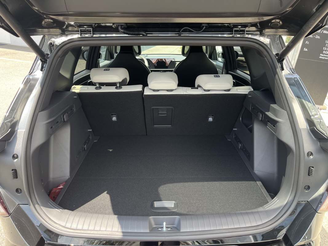 KIA Seltos 1.6 T-GDi GT-Line-image-4