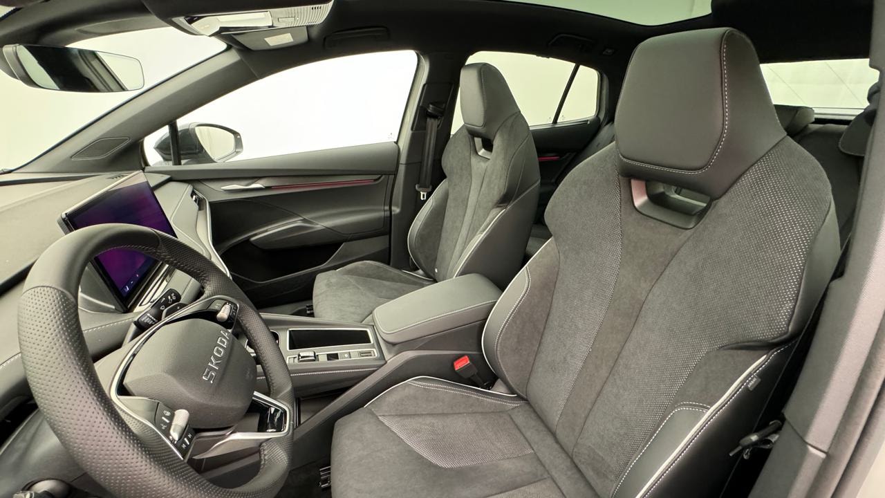 SKODA Enyaq Coupé Sportline 4x4-image-4