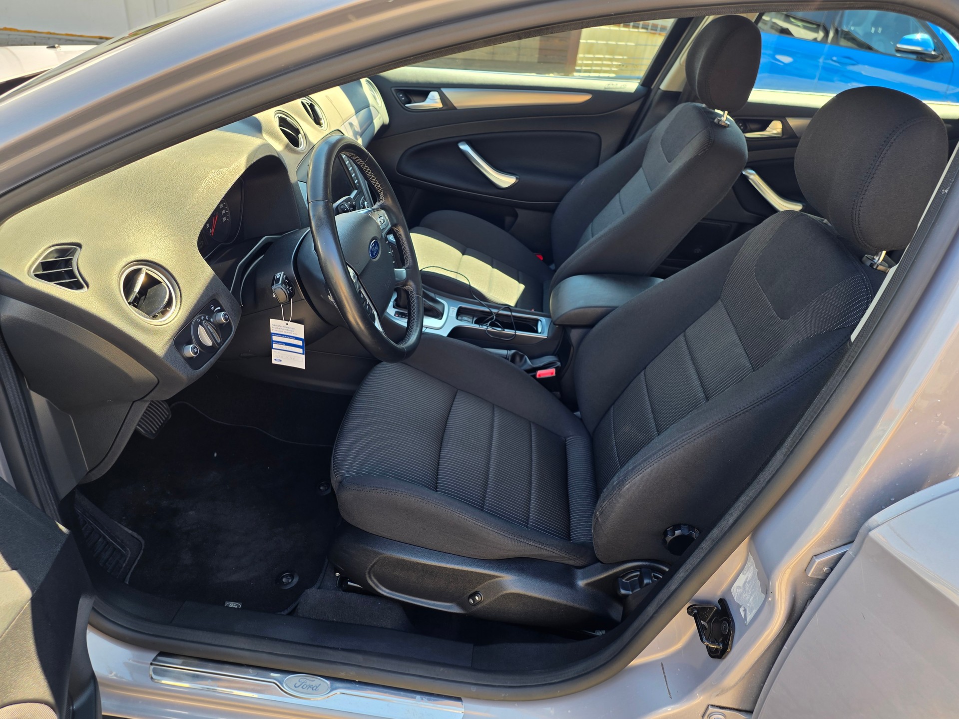 FORD Mondeo 2.0 EcoBoost SCTi TitaniumS PowerShift-image-8