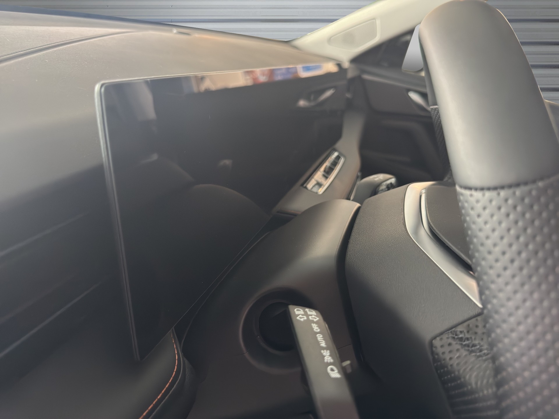 MG HS 1.5 T HEV Luxury-image-9