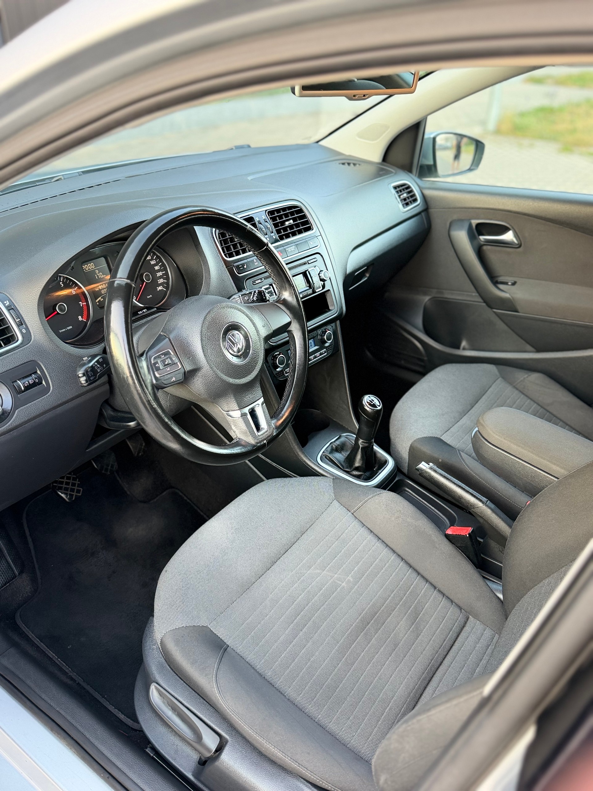VW Polo 1.4 16V Comfortline-image-8