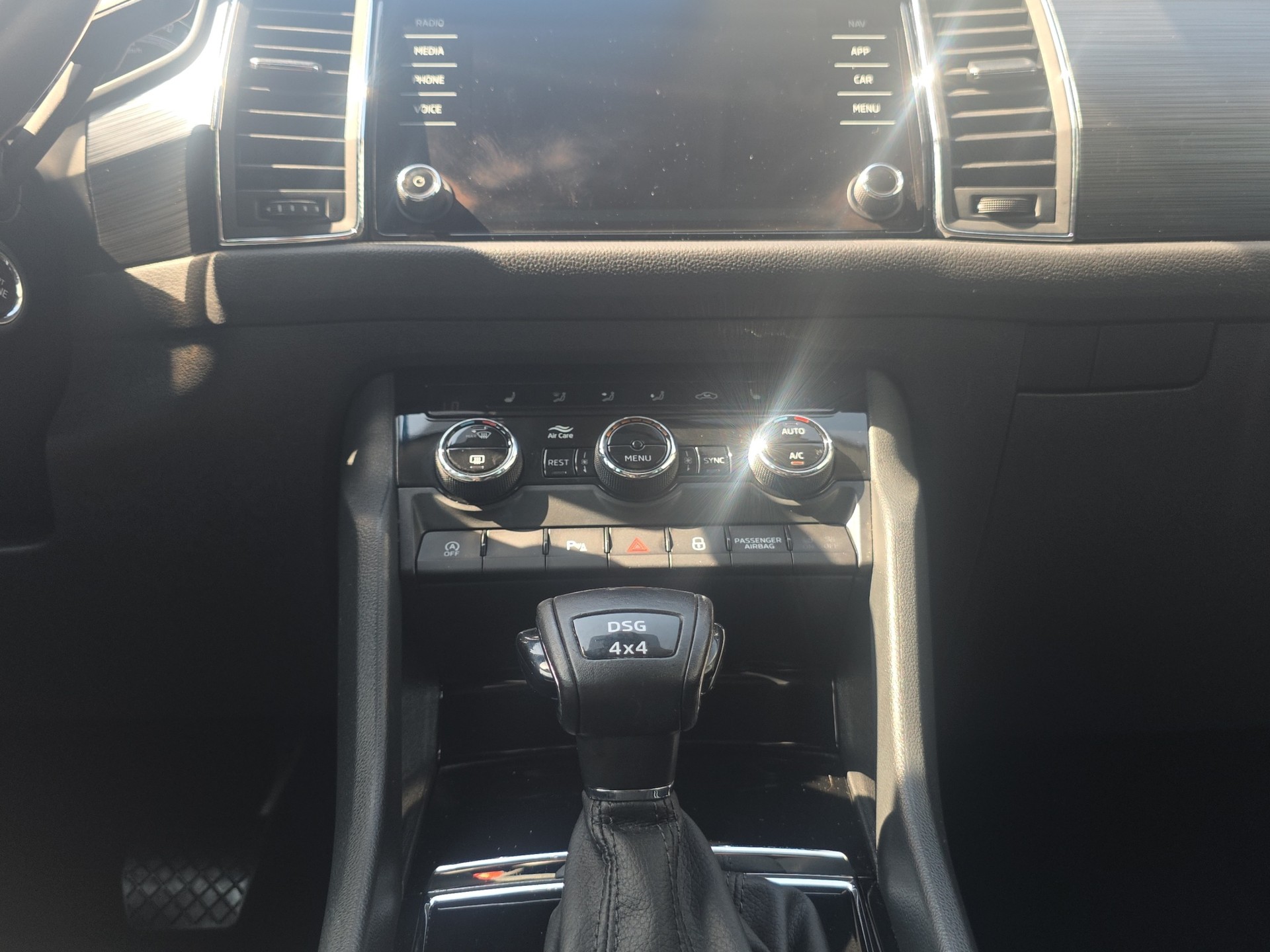 SKODA Kodiaq 1.5 TSI ACT Ambition 4x4-image-10