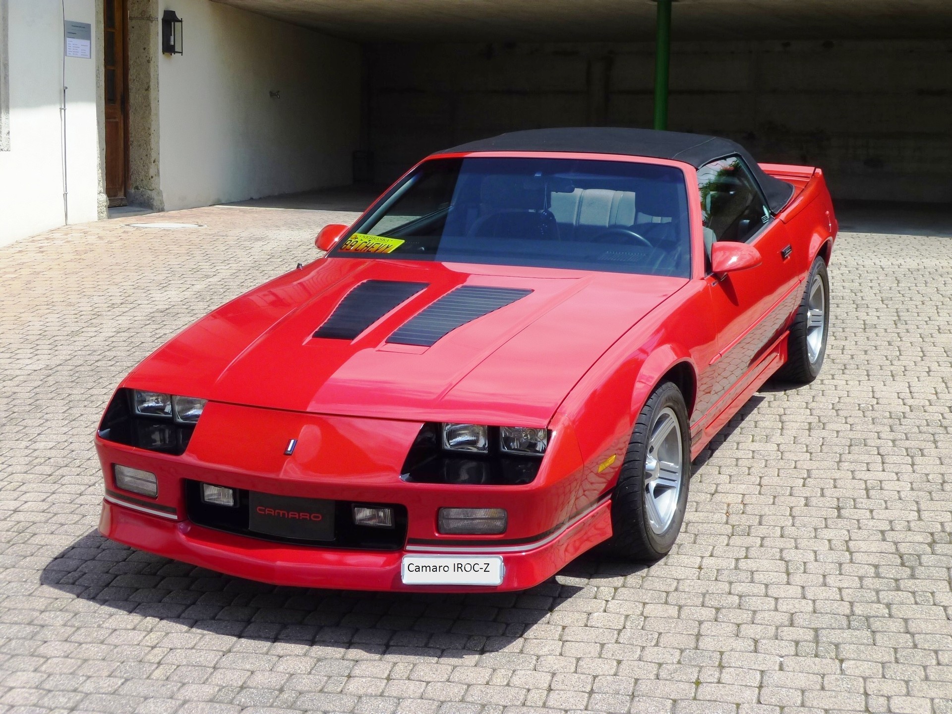 CHEVROLET IROC Z28-image-1