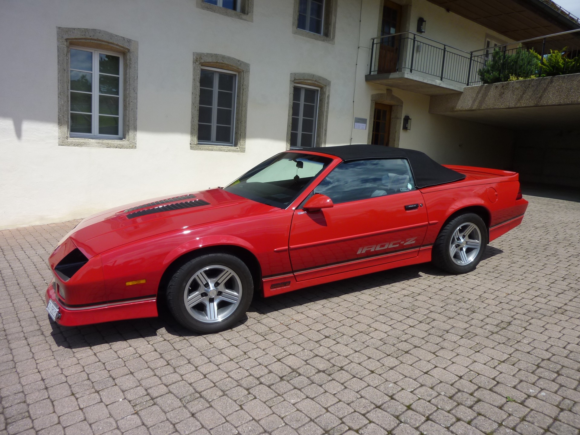 CHEVROLET IROC Z28-image-0