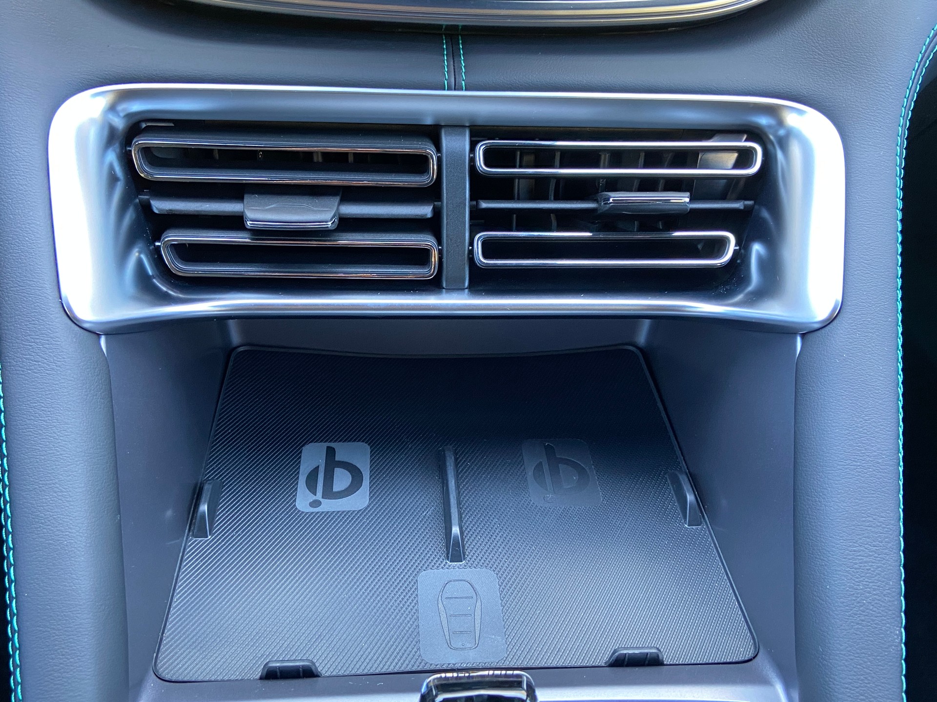BYD Seal U DM-i Design AWD-image-13