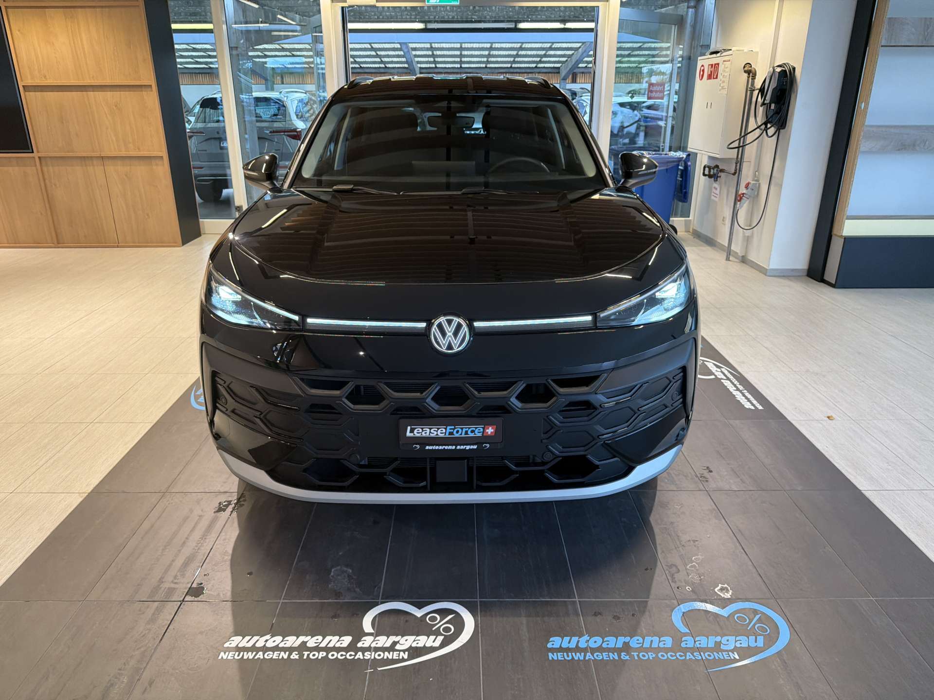 VW T-Roc 1.5 eTSi mHEV Life DSG-Automat-image-10