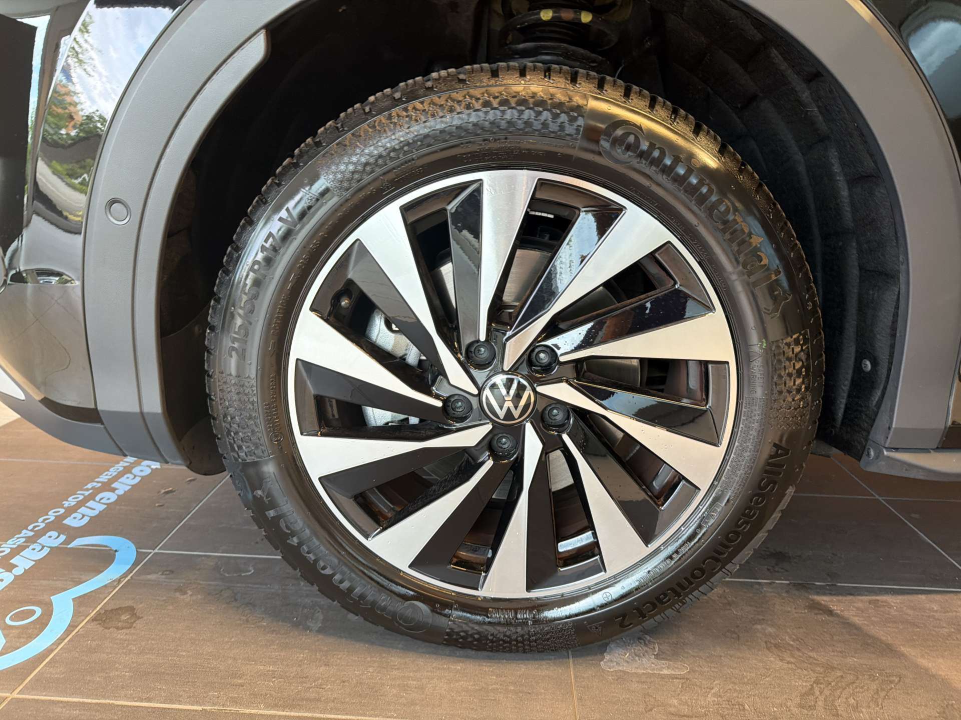 VW T-Roc 1.5 eTSi mHEV Life DSG-Automat-image-8