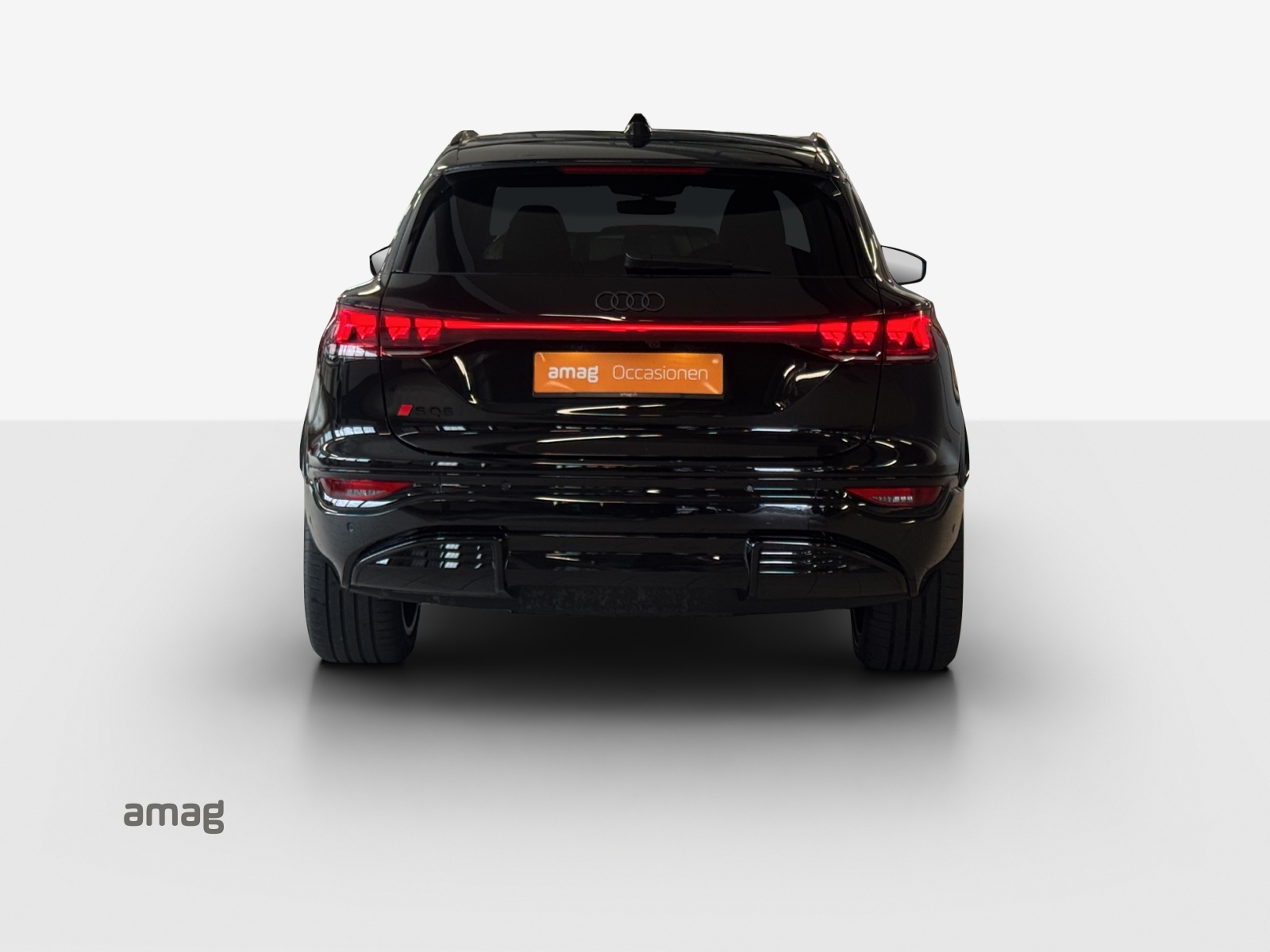 AUDI SQ6 e-tron quattro-image-3