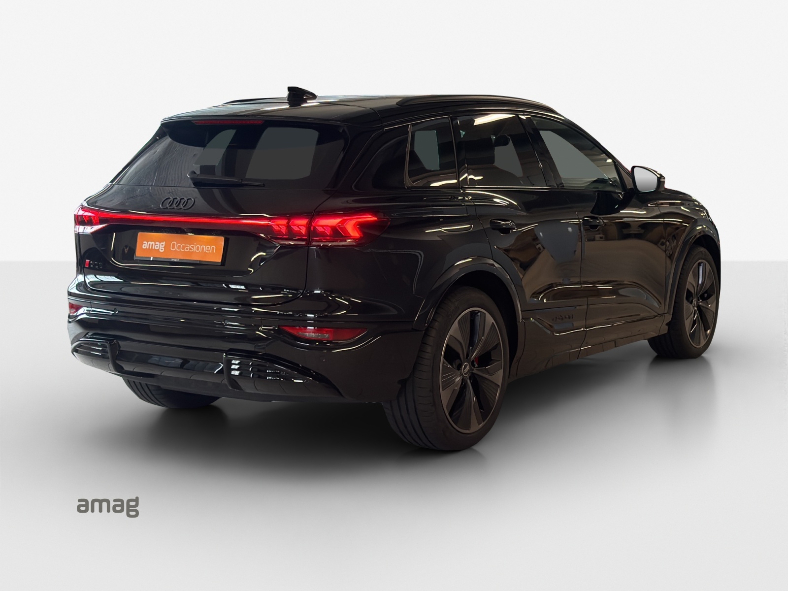 AUDI SQ6 e-tron quattro-image-5