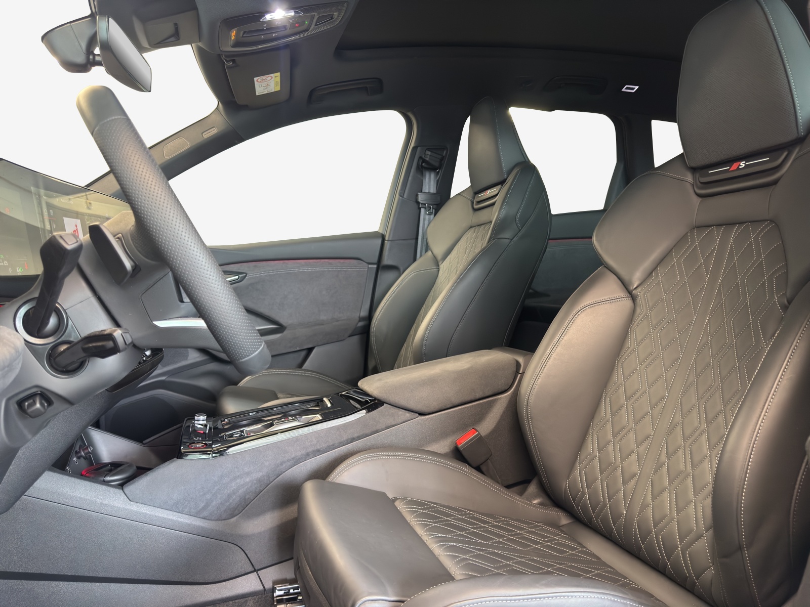 AUDI SQ6 e-tron quattro-image-8
