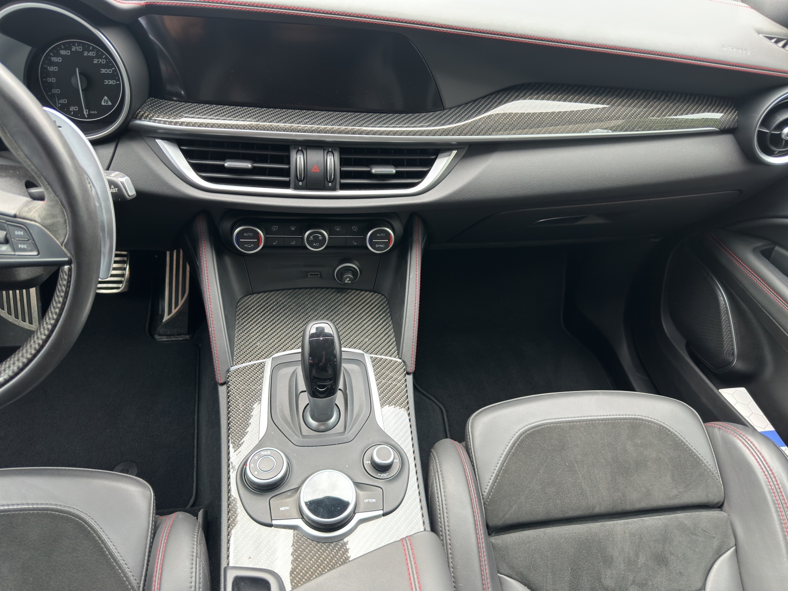 ALFA ROMEO Stelvio 2.9 V6 Biturbo Q4 Quadrifoglio-image-10