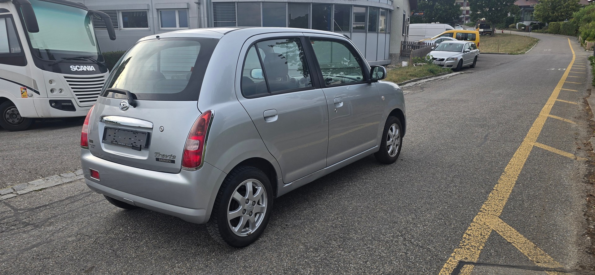 DAIHATSU Trevis 1.0-image-6
