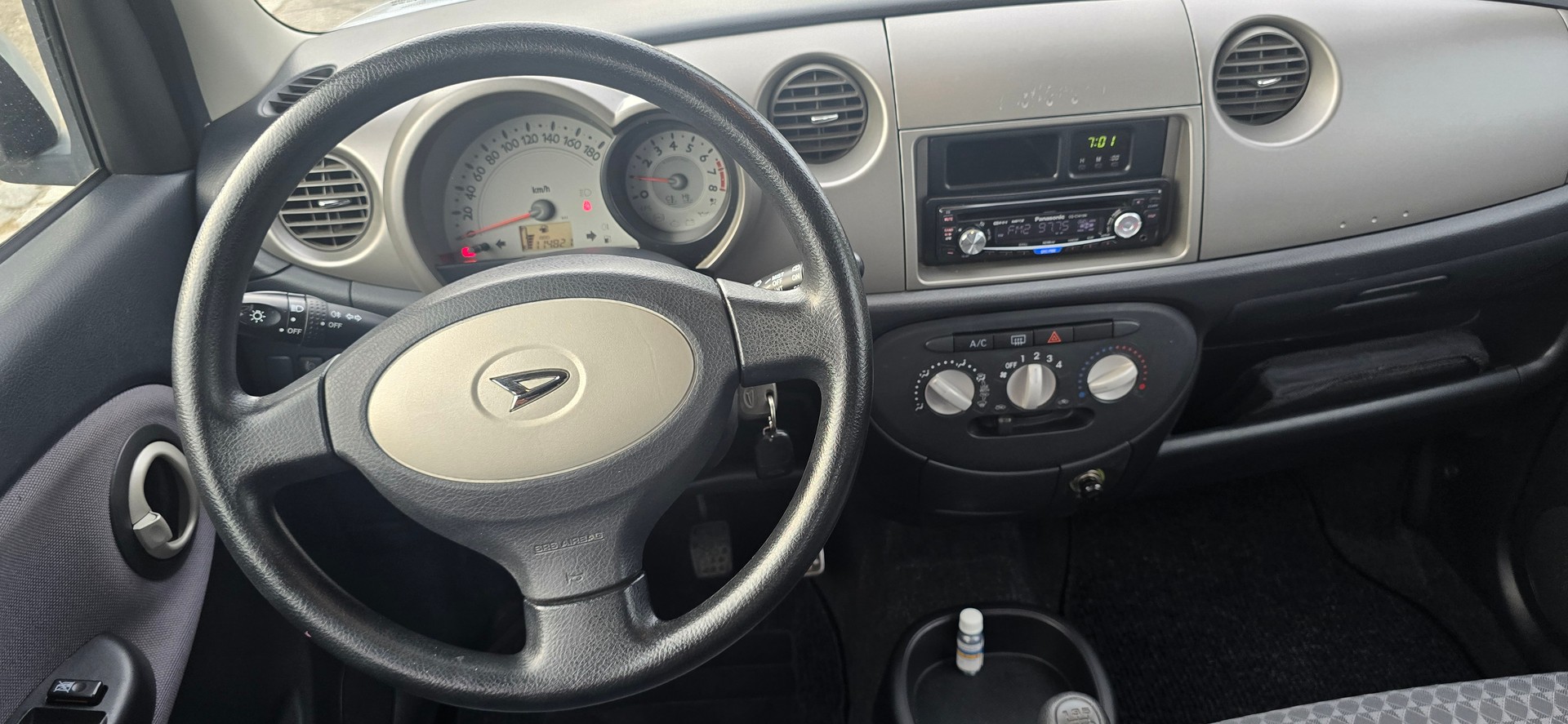 DAIHATSU Trevis 1.0-image-8