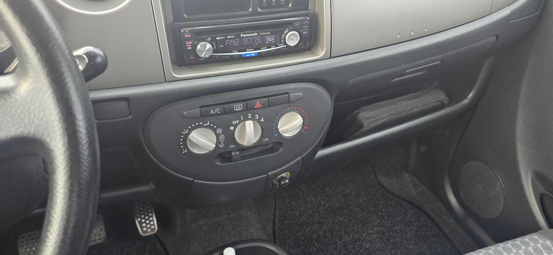 DAIHATSU Trevis 1.0-image-9
