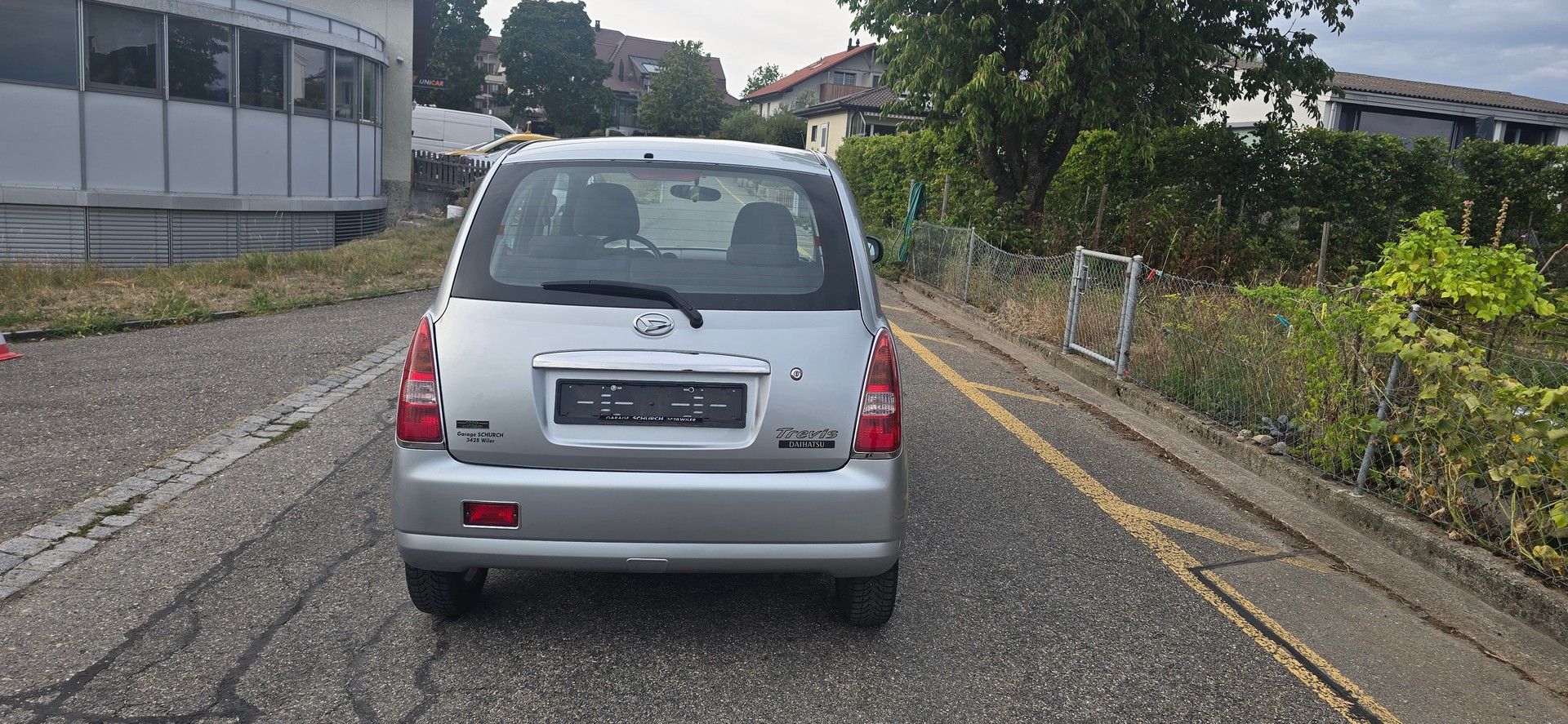 DAIHATSU Trevis 1.0-image-5
