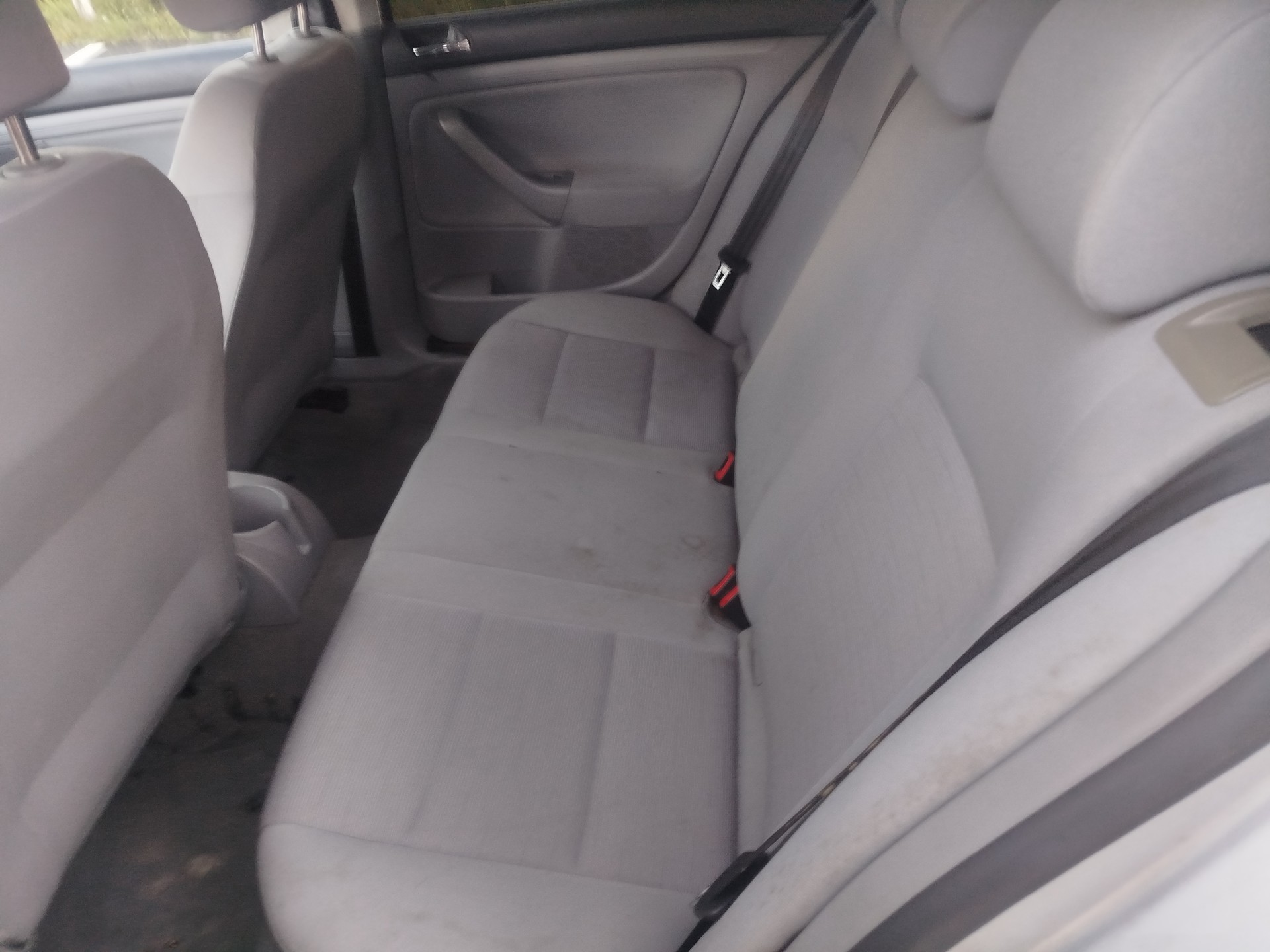VW Golf 1.6 FSI Sportline-image-10