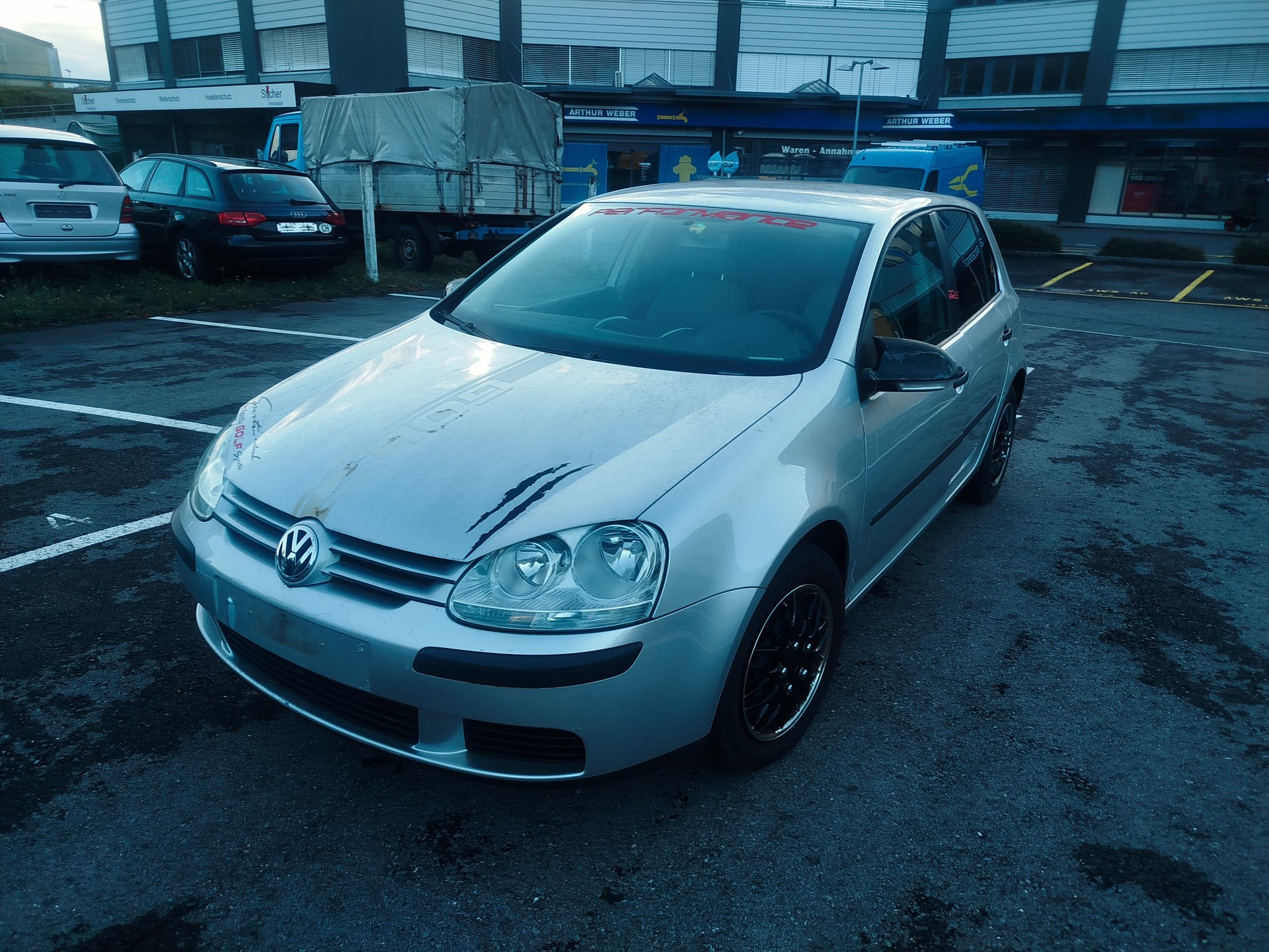 VW Golf 1.6 FSI Sportline-image-1