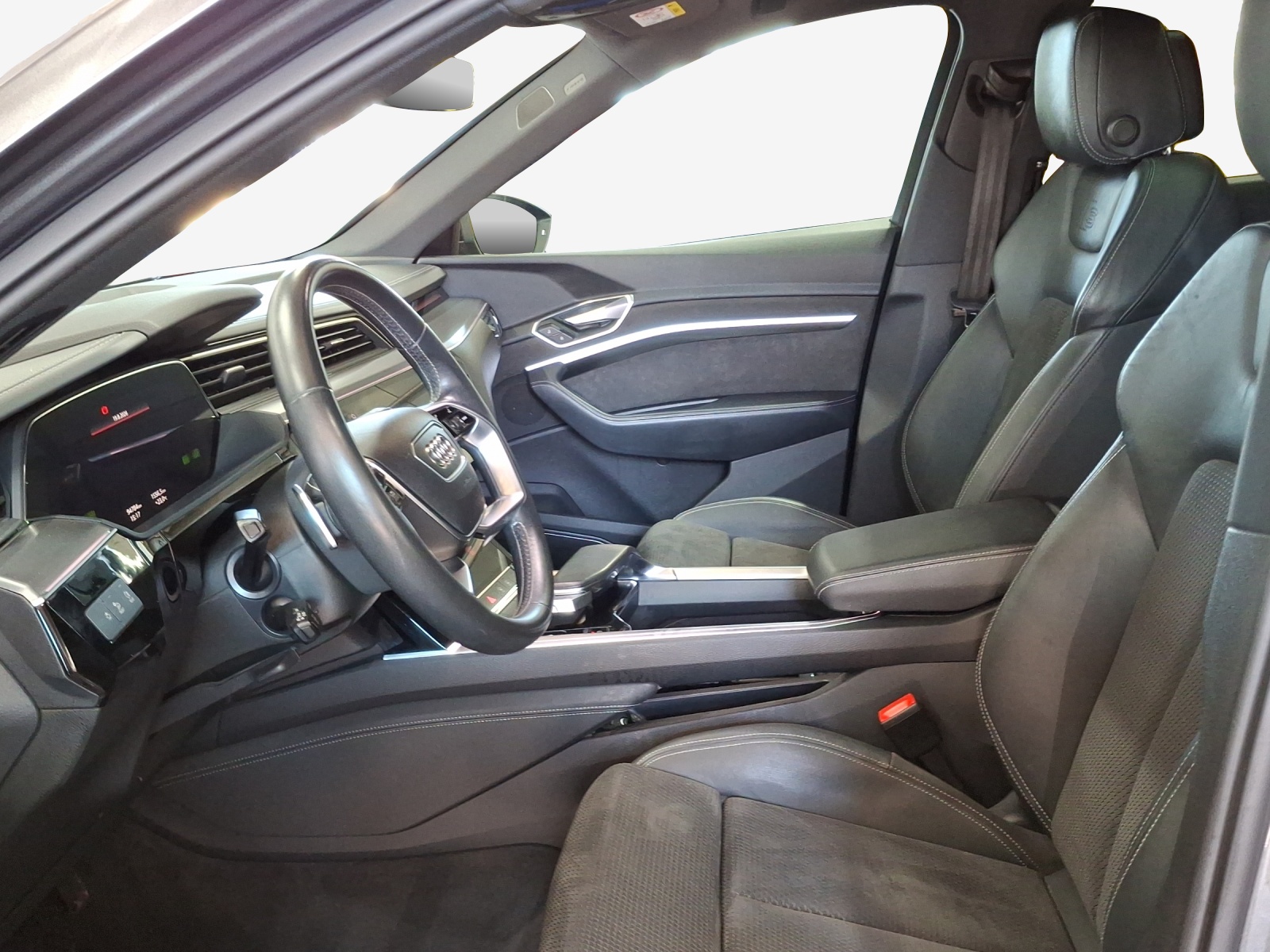 AUDI e-tron 50 S Line Attraction quattro-image-7