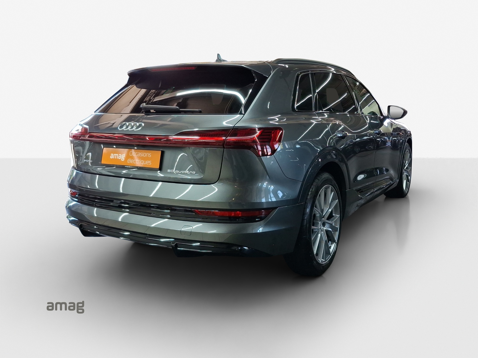 AUDI e-tron 50 S Line Attraction quattro-image-4