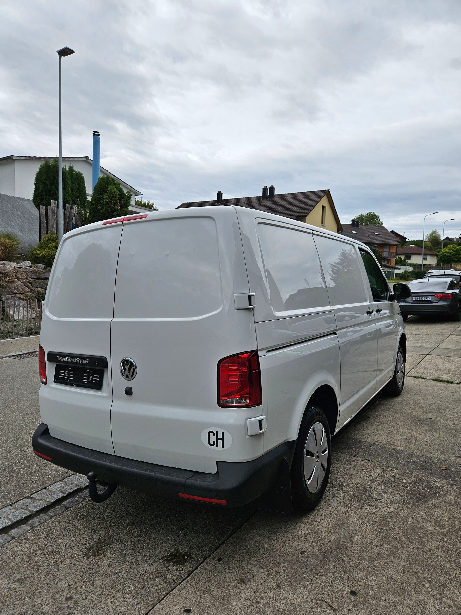 VW T6.1 2.0 TDI DSG-image-5