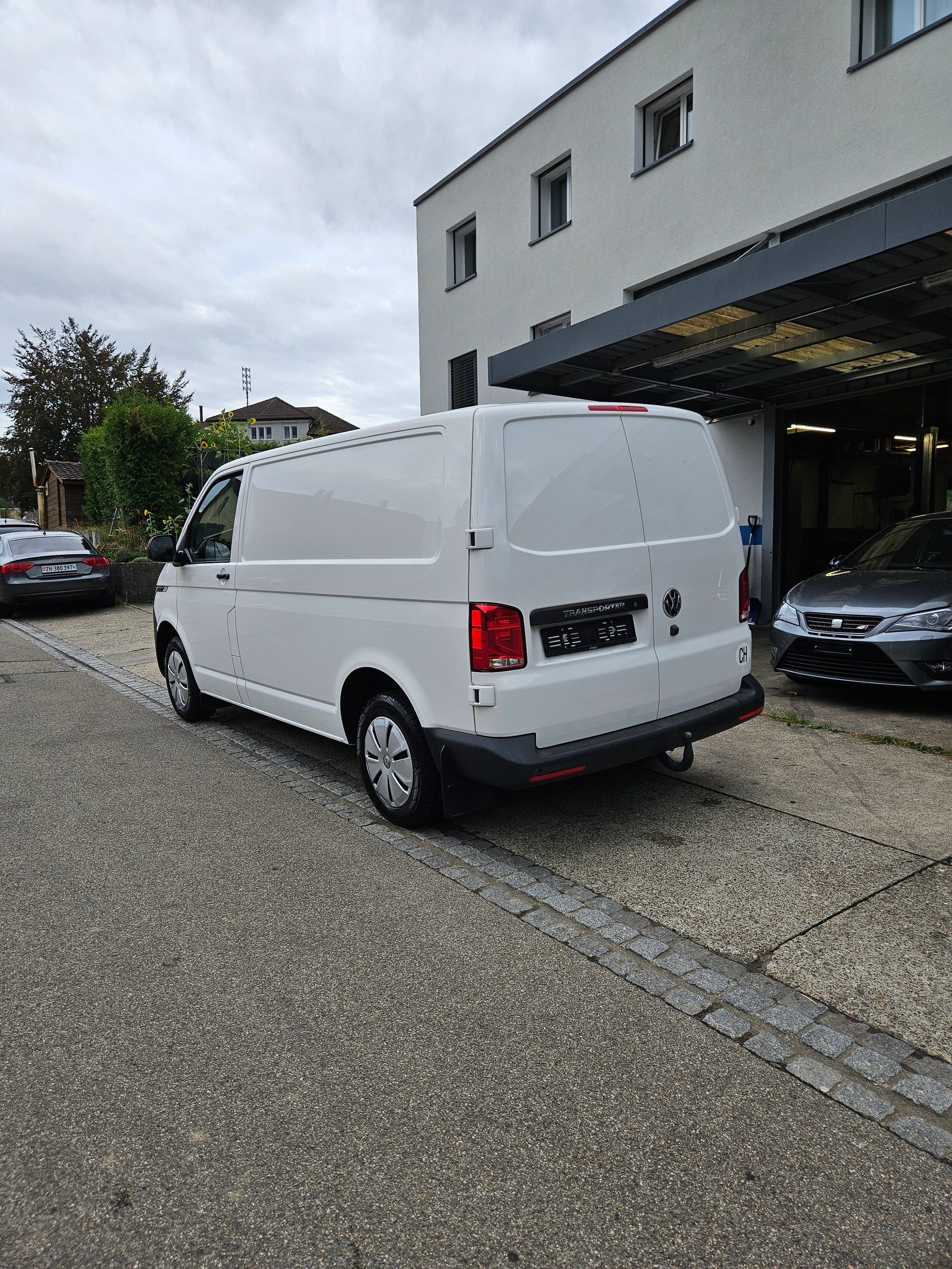 VW T6.1 2.0 TDI DSG-image-3