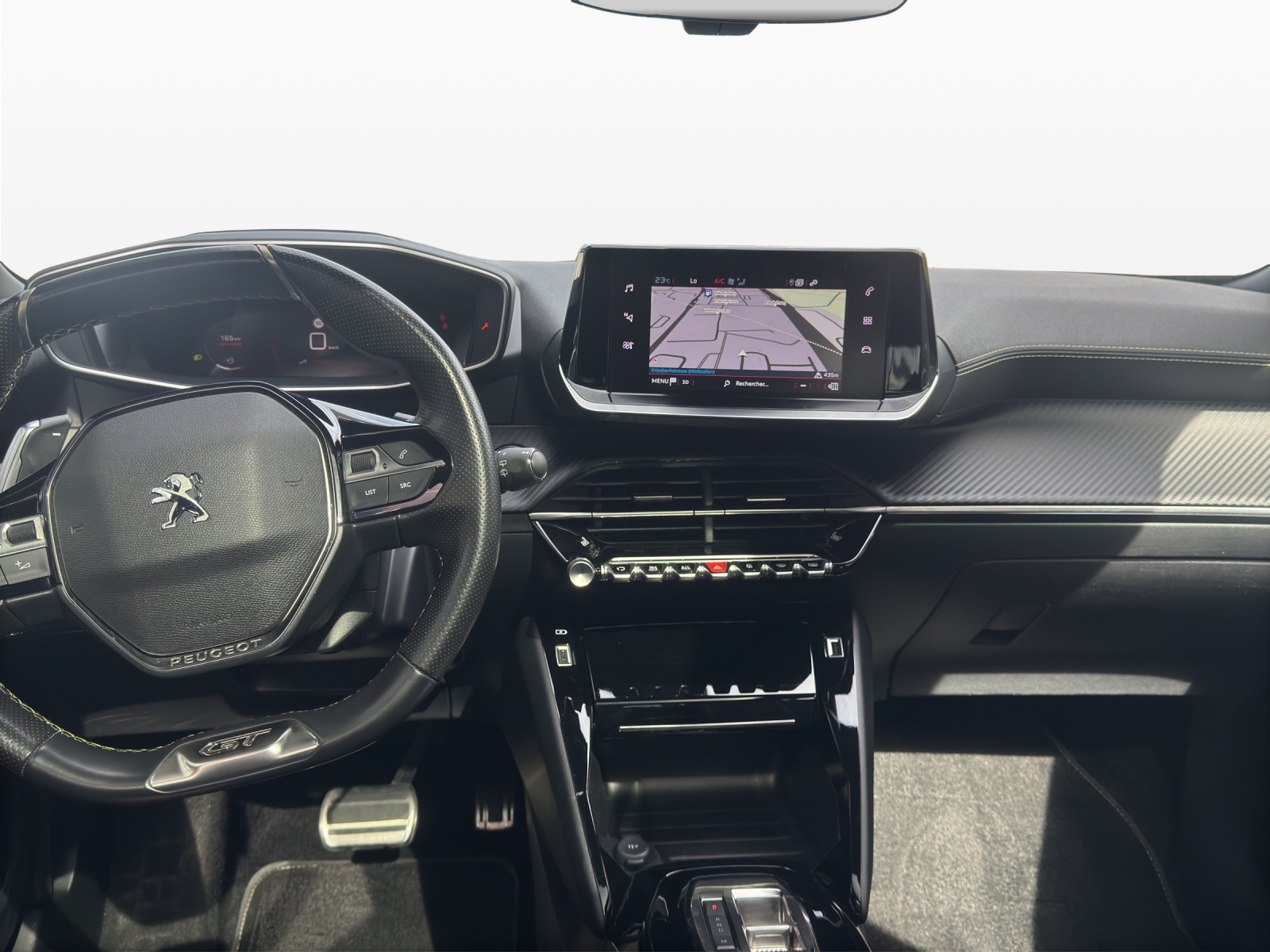 PEUGEOT 2008 1.2 PureTech GT EAT8-image-11