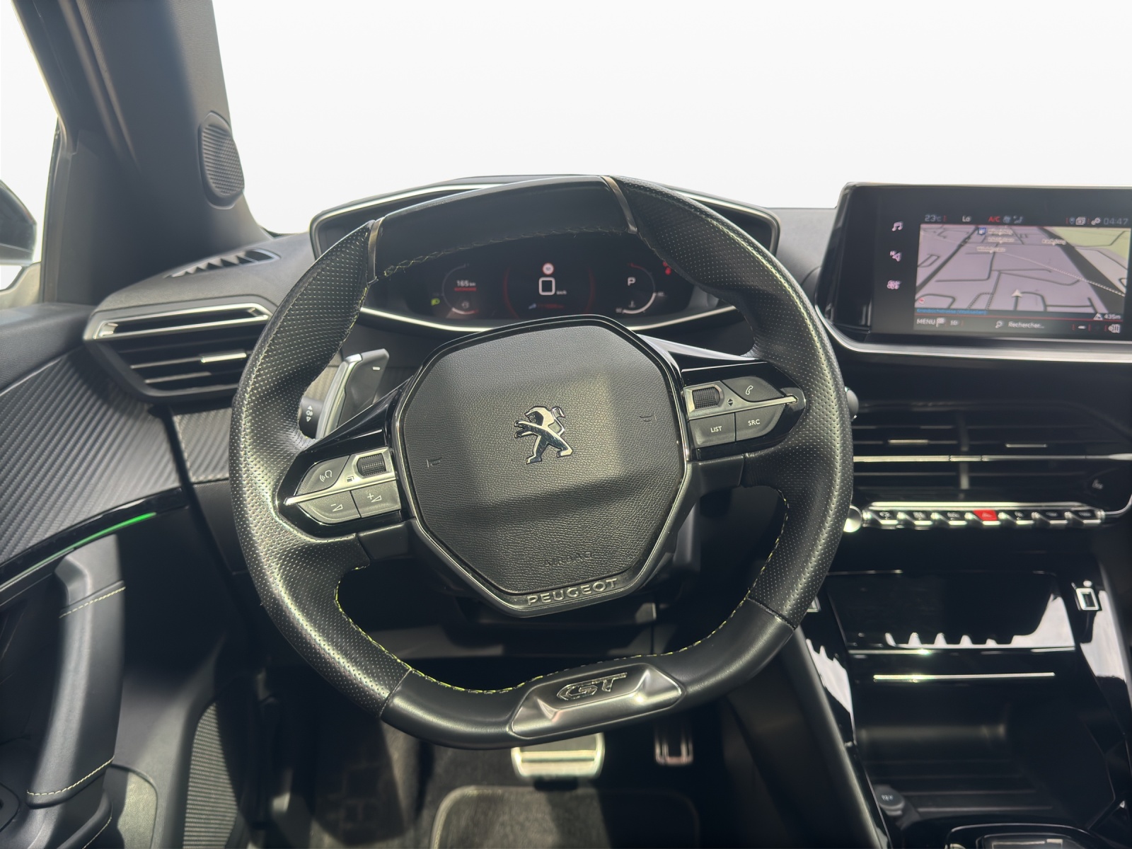 PEUGEOT 2008 1.2 PureTech GT EAT8-image-10
