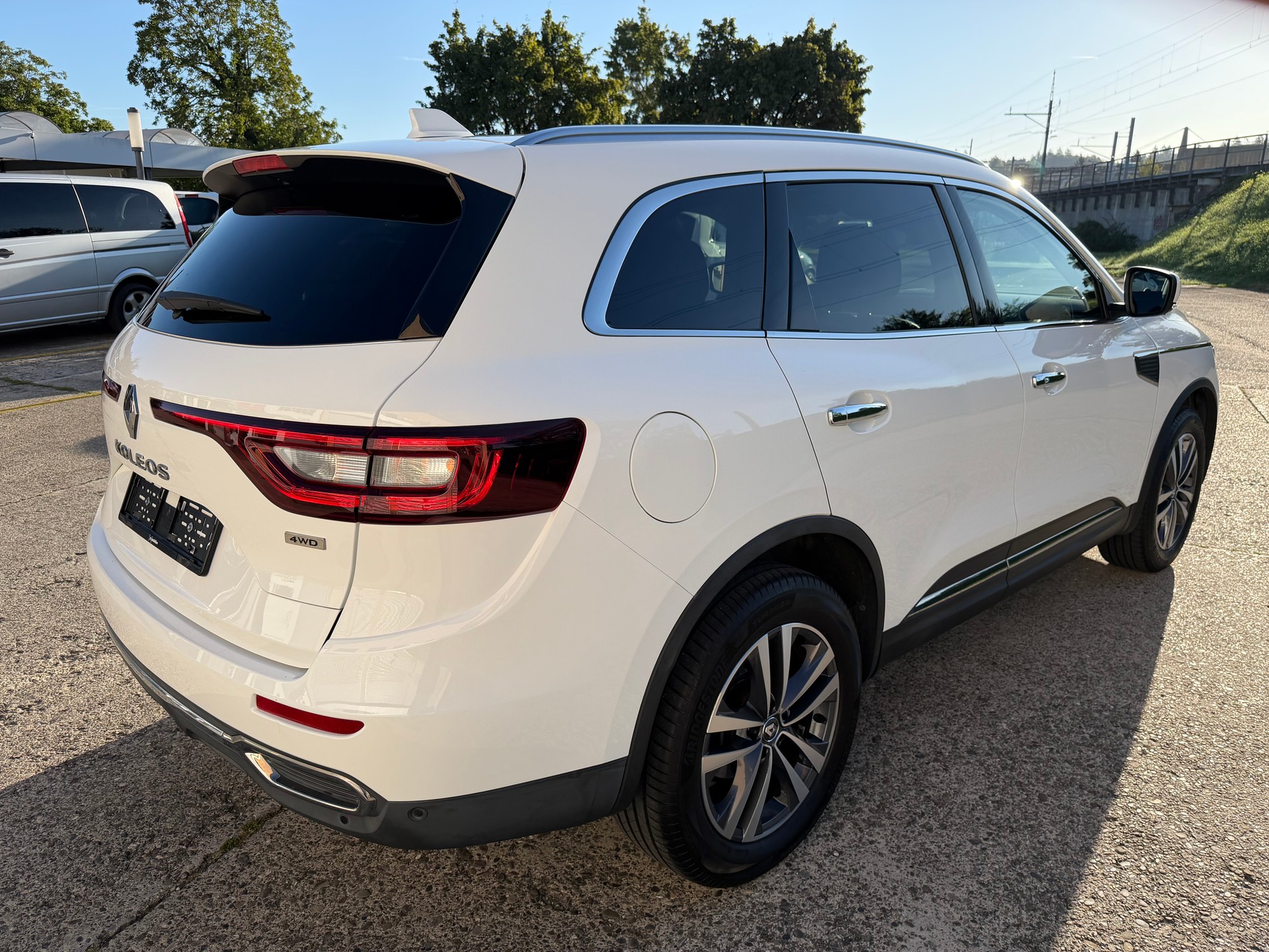 RENAULT Koleos 2.0 dCi Edition One 4x4 Xtronic CVT-image-4