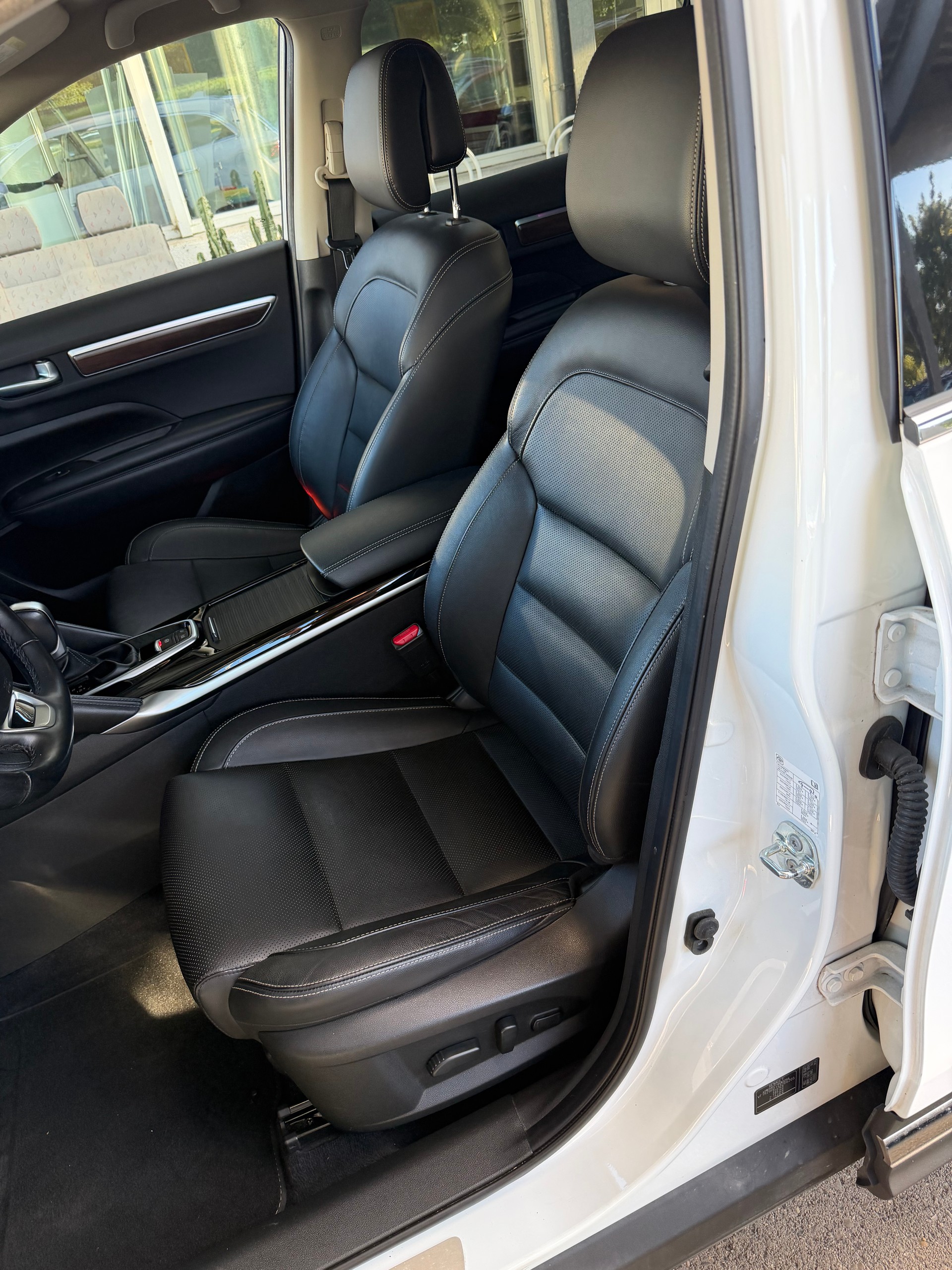 RENAULT Koleos 2.0 dCi Edition One 4x4 Xtronic CVT-image-8