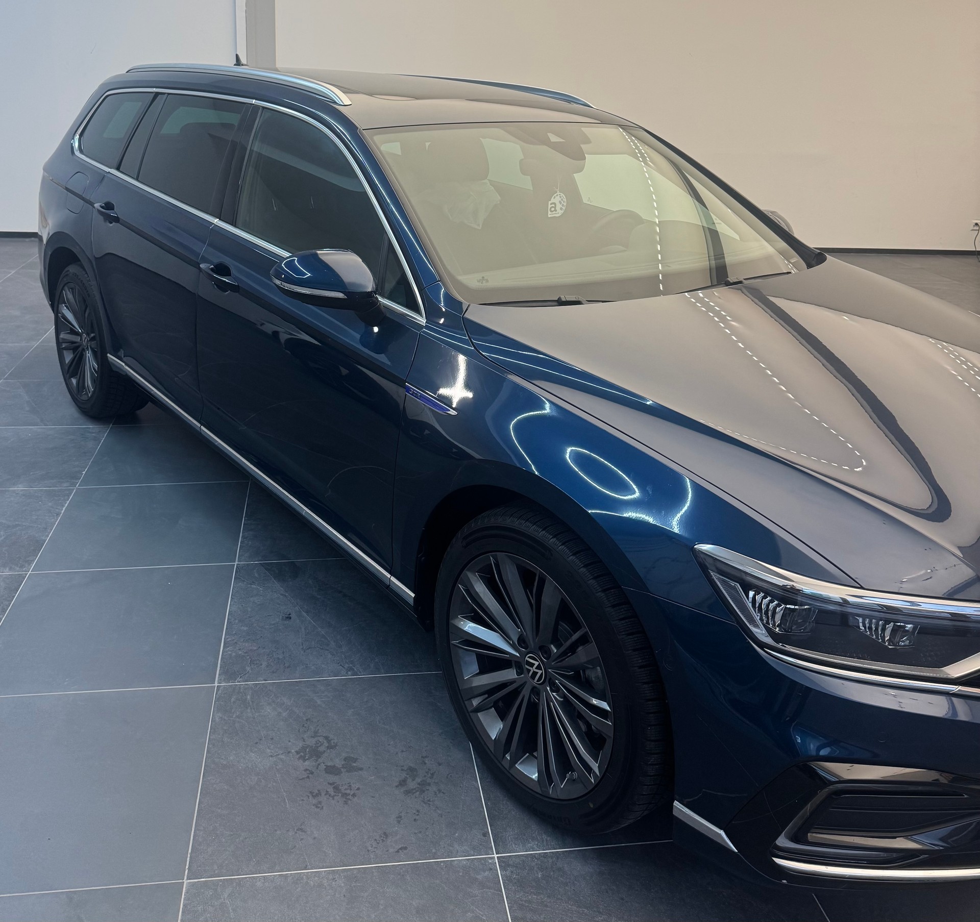 VW GTE-image-4