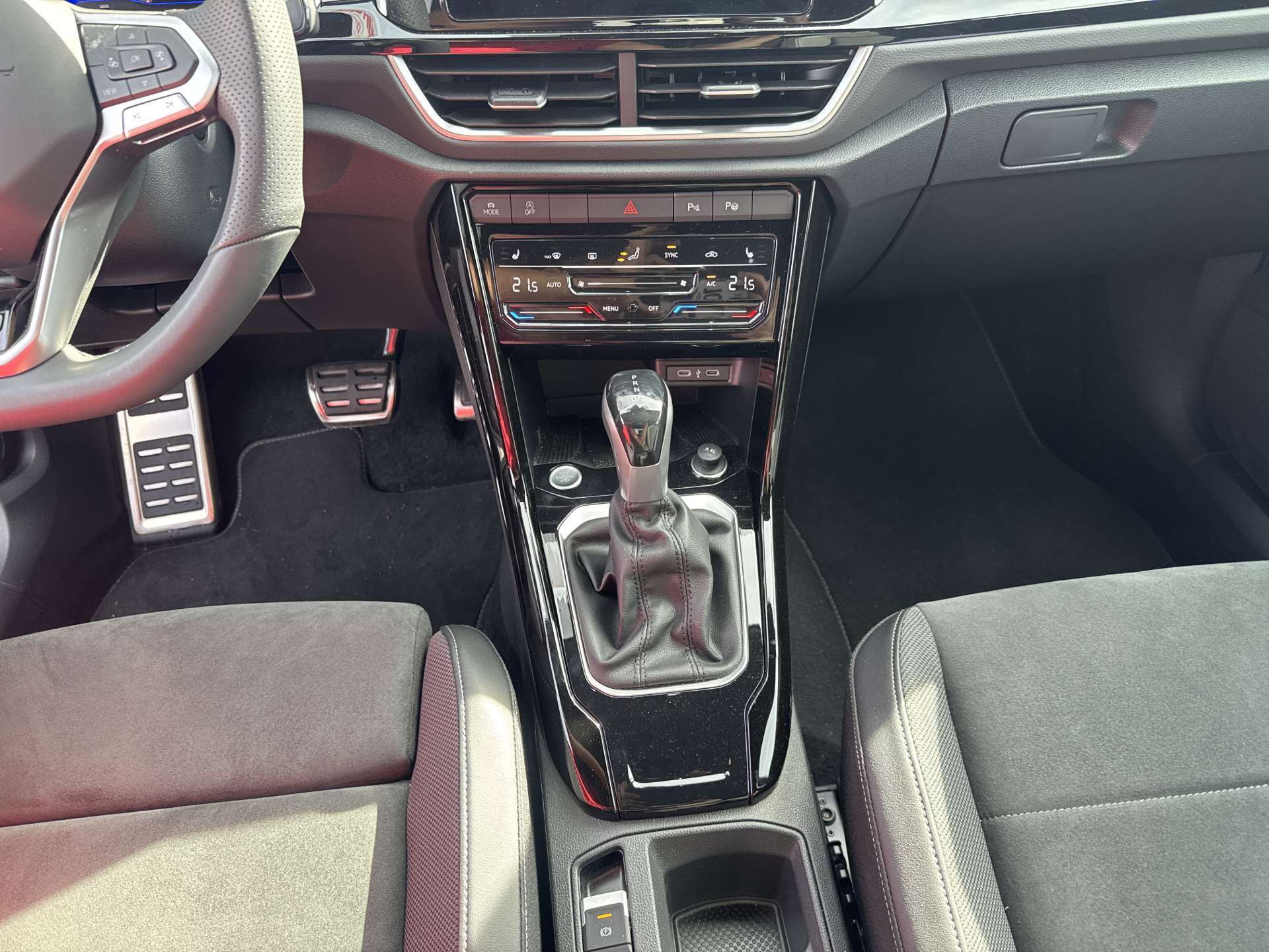 VW T-Roc 1.5 TSi EVO R-Line DSG-Automat-image-11