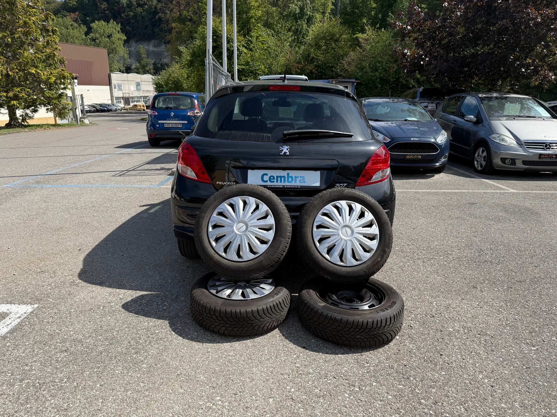 PEUGEOT 207 1.6 16V Swiss Edition-image-8