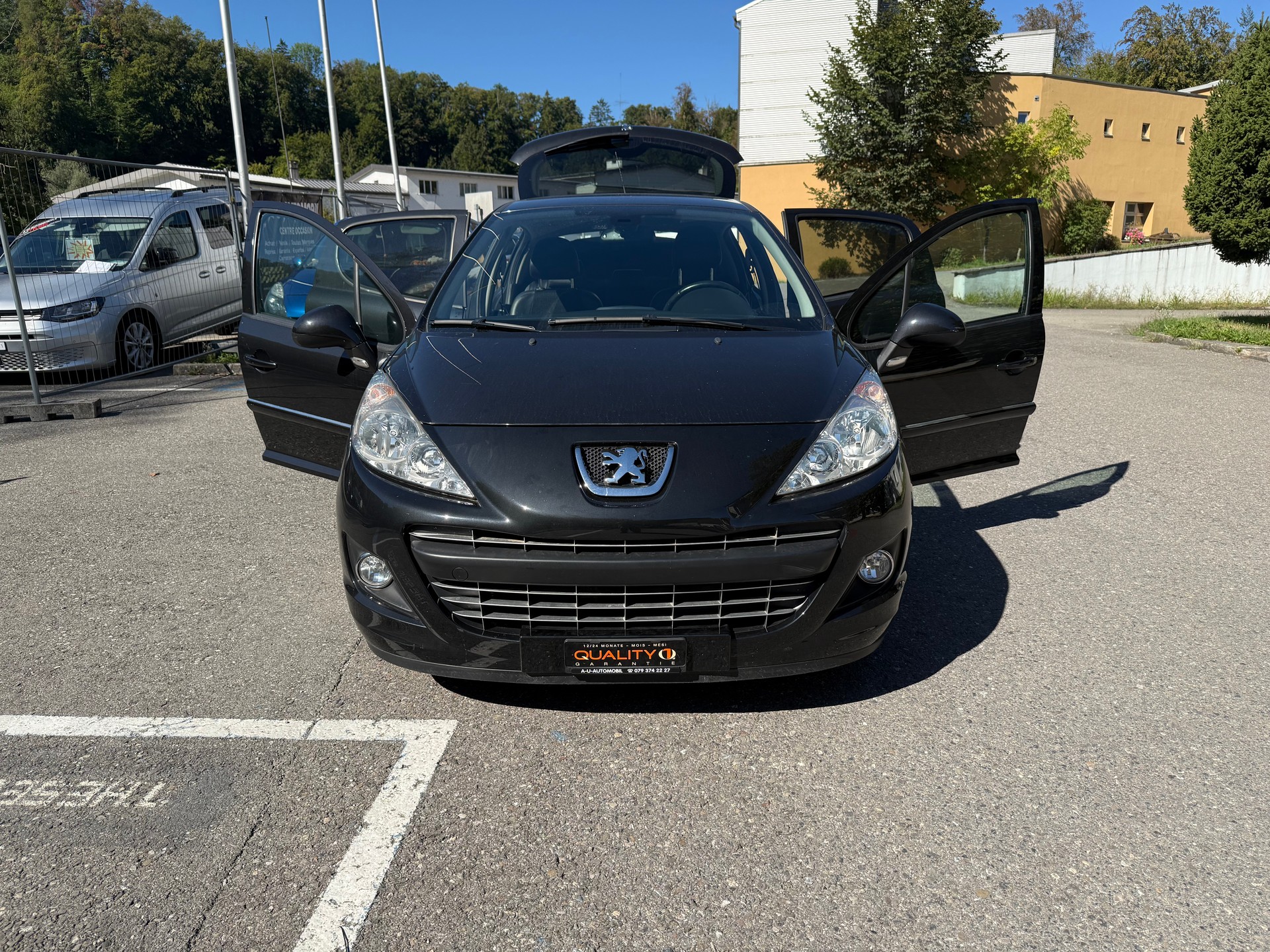 PEUGEOT 207 1.6 16V Swiss Edition-image-14