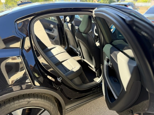 POLESTAR 2 Long Range Dual Motor-image-10