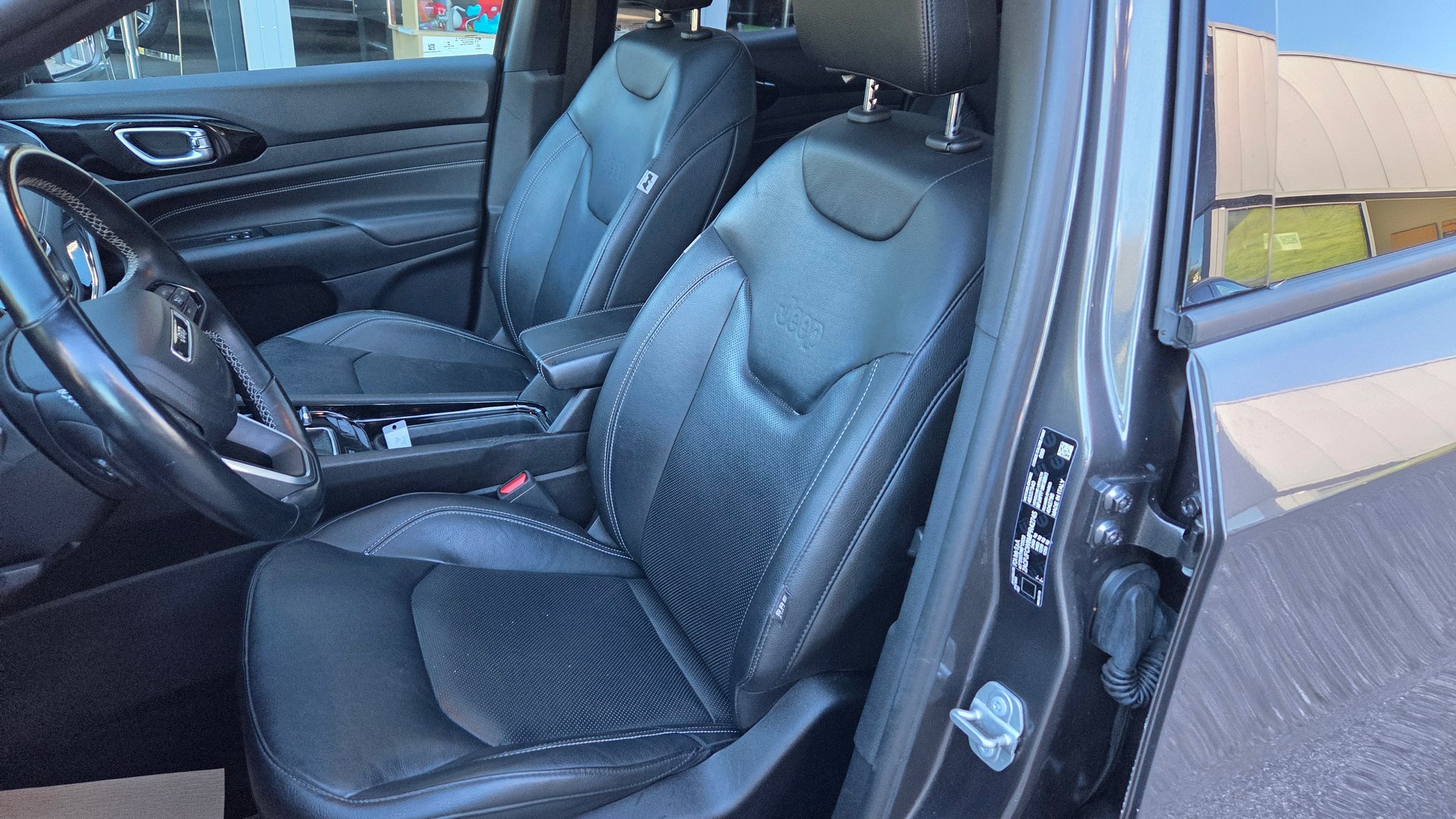 JEEP Compass 1.3 T PHEV Limited AWD-image-12
