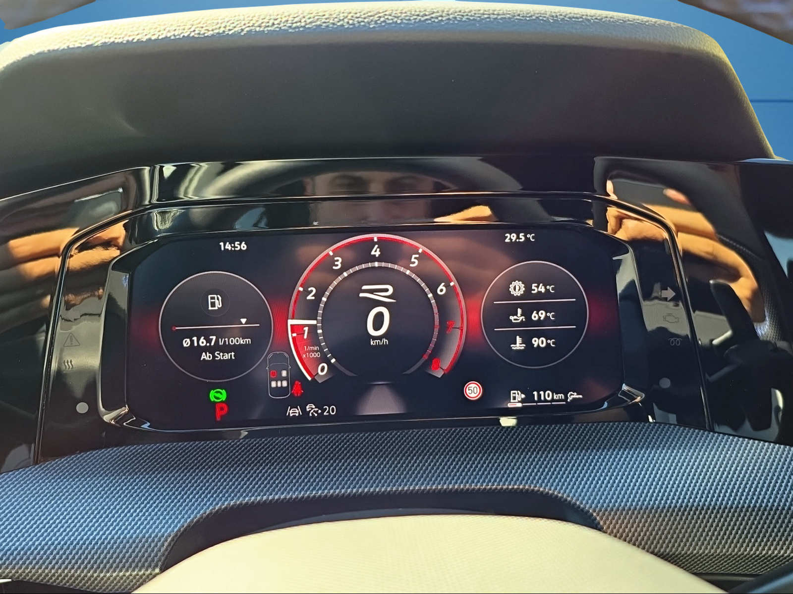 VW Golf 2.0 TSI R DSG 4 Motion-image-13