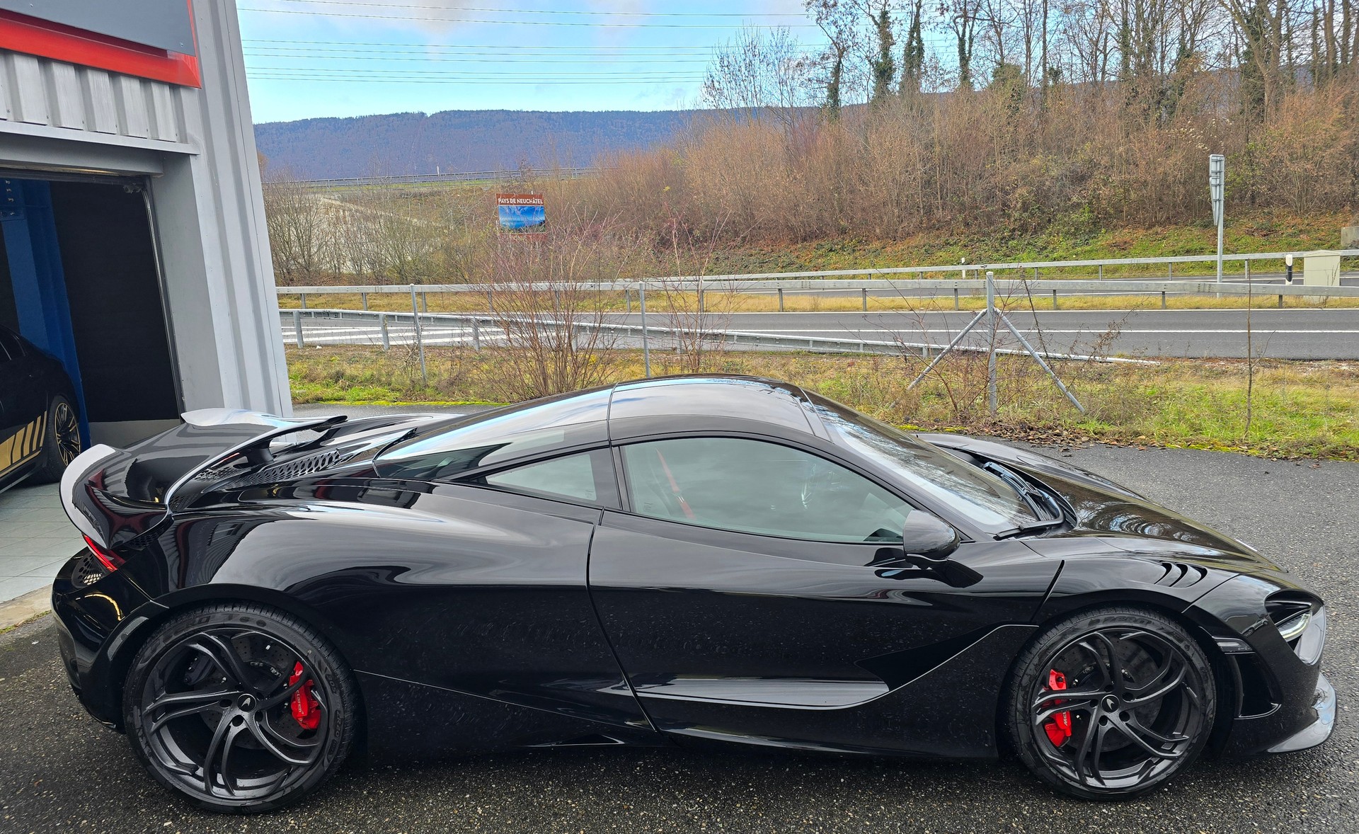 McLAREN PERFORMANCE-image-4