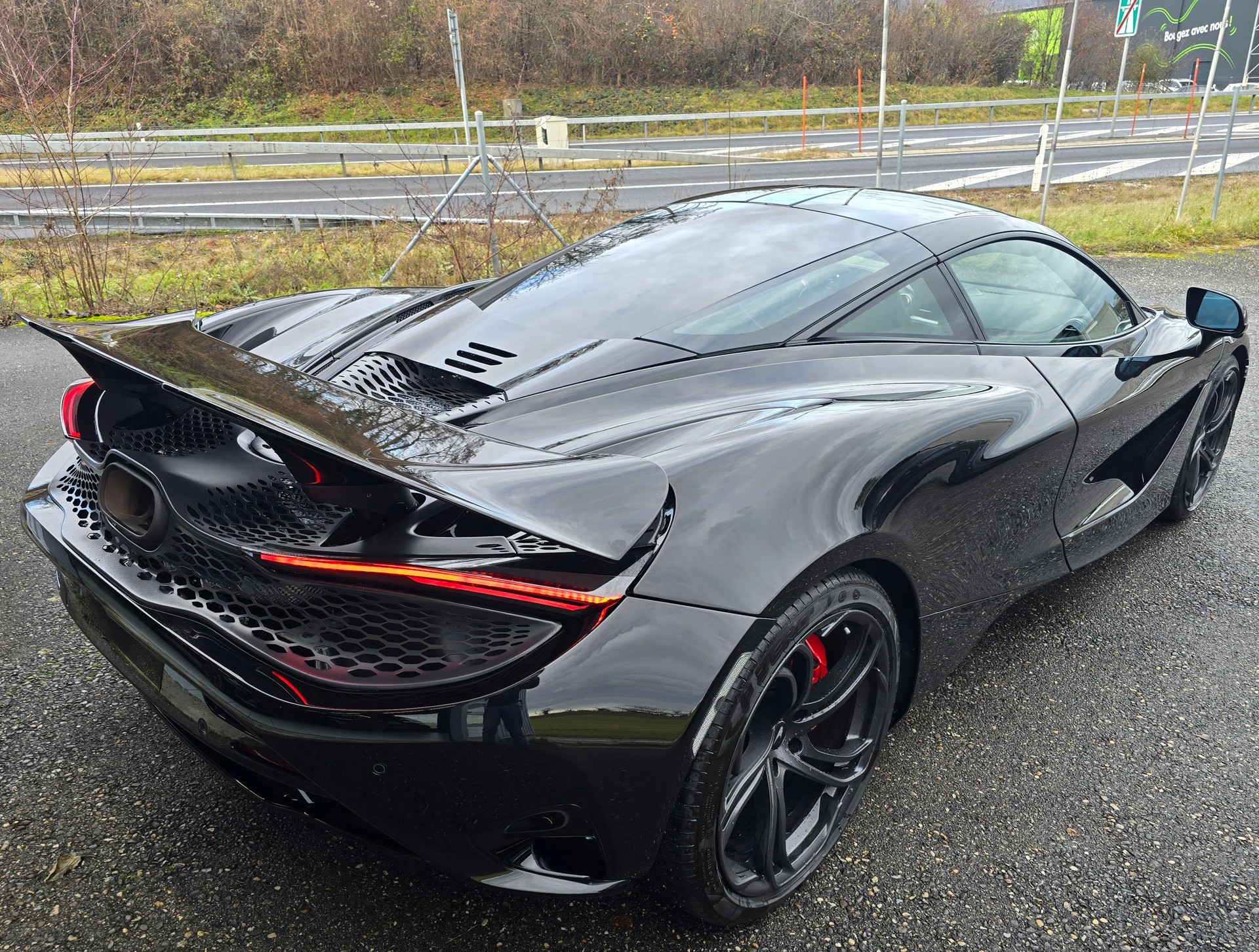 McLAREN PERFORMANCE-image-8
