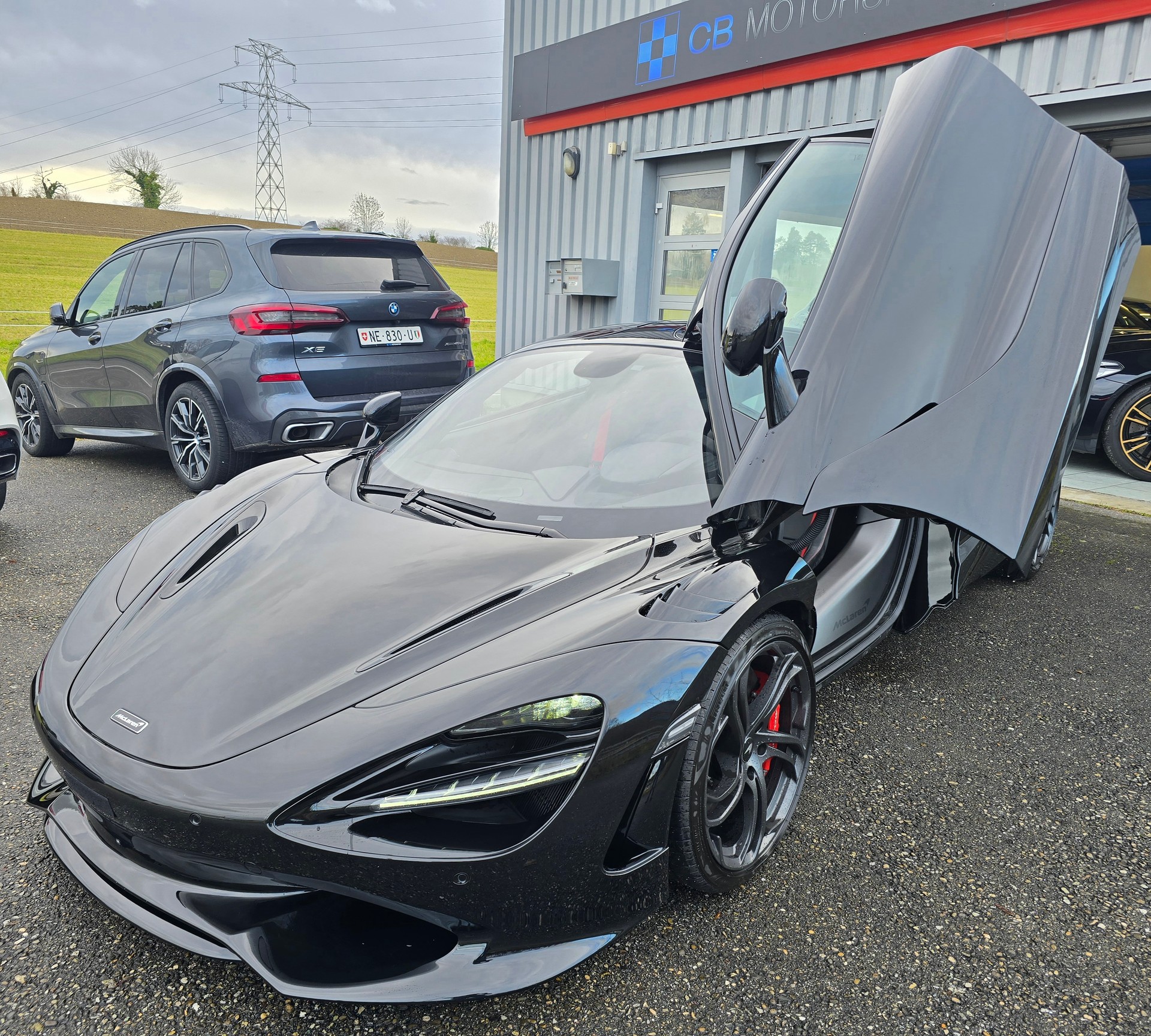 McLAREN PERFORMANCE-image-0
