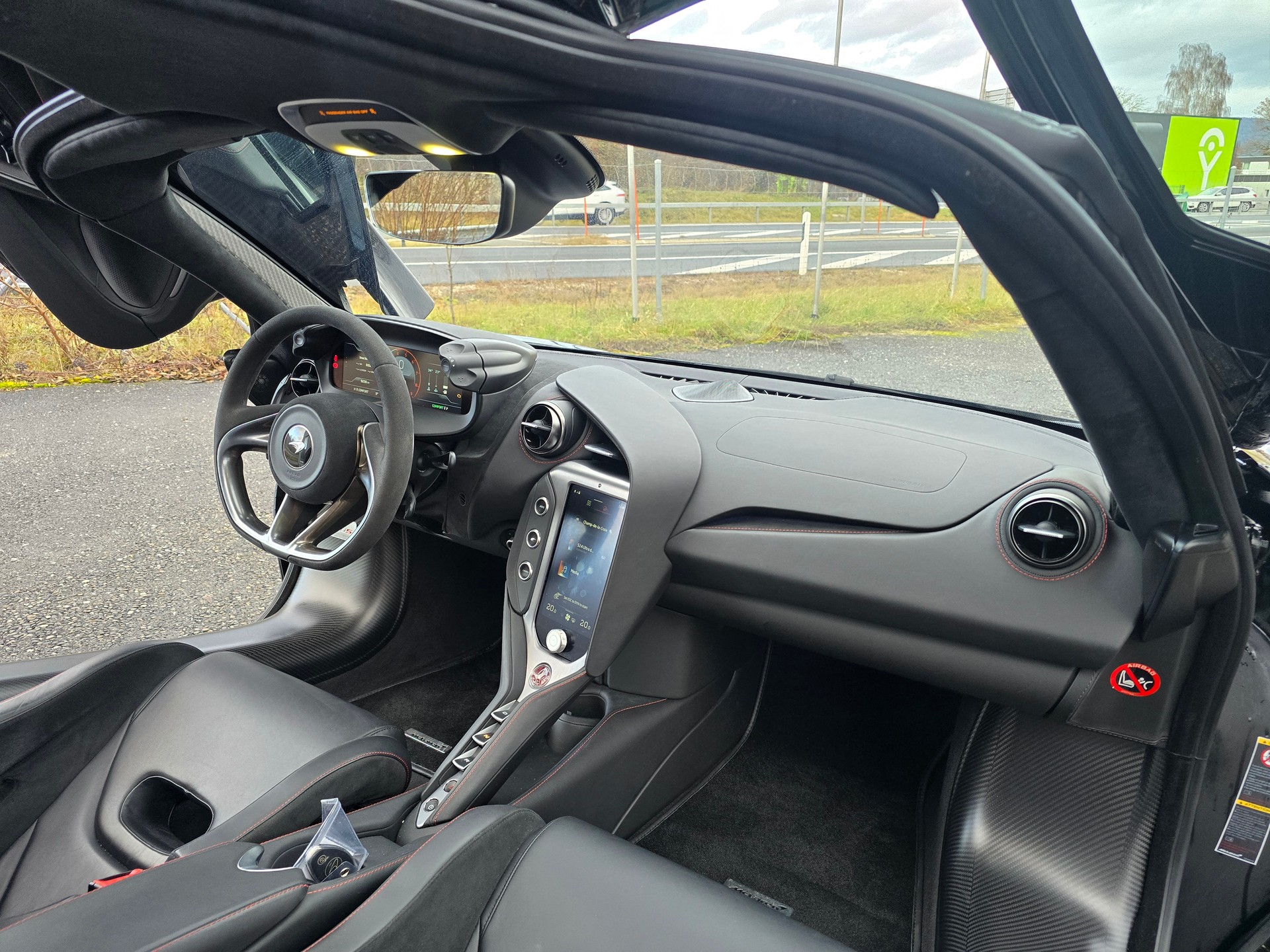 McLAREN PERFORMANCE-image-11
