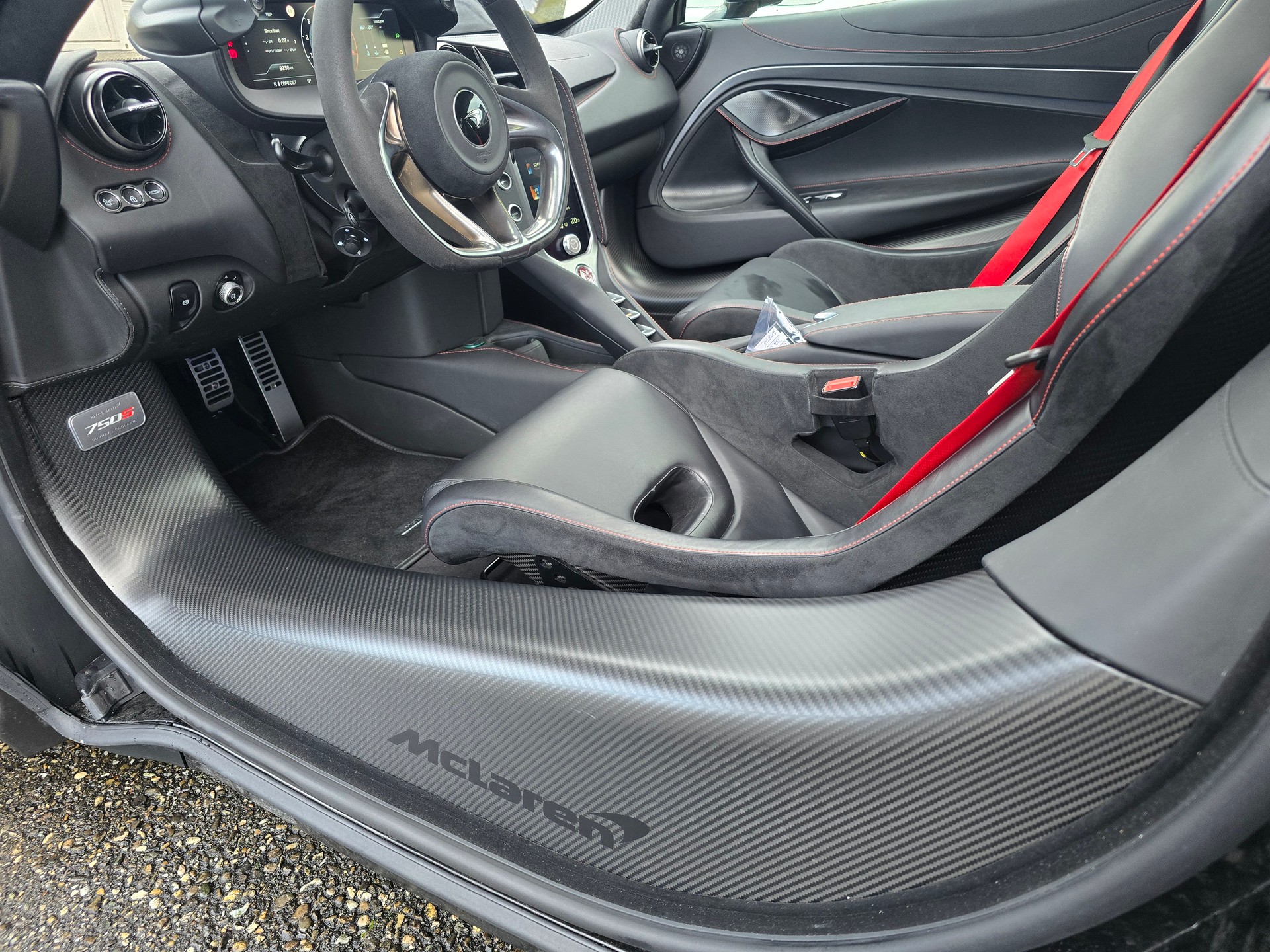 McLAREN PERFORMANCE-image-12