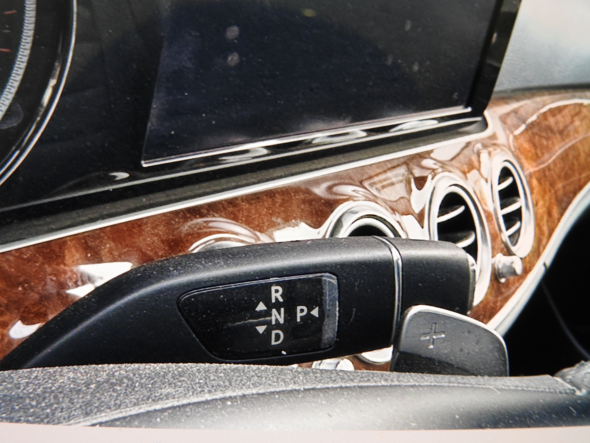 MERCEDES-BENZ E 400 Exclusive 4 Matic 9G-Tronic-image-13