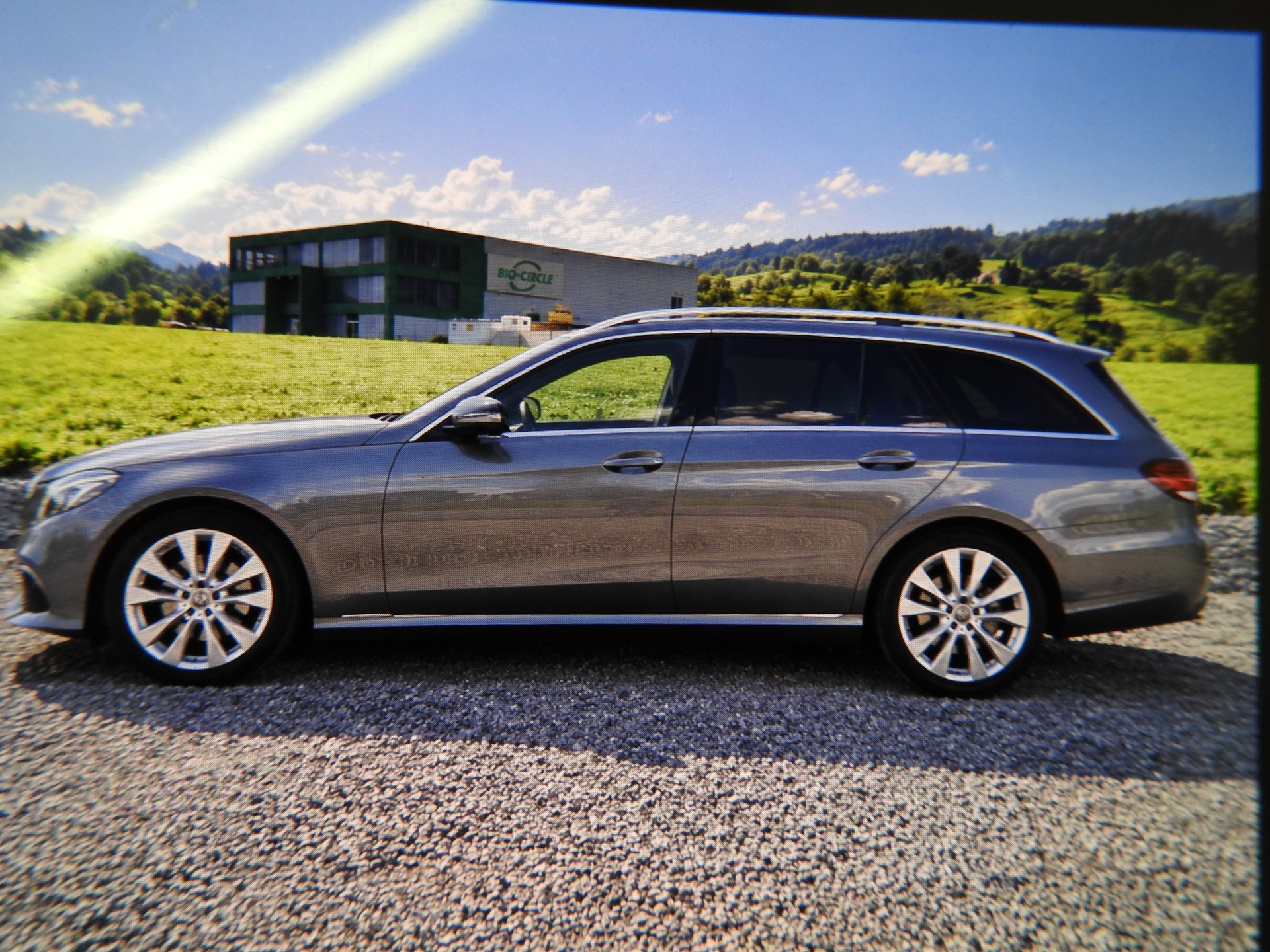 MERCEDES-BENZ E 400 Exclusive 4 Matic 9G-Tronic-showroom-element-3