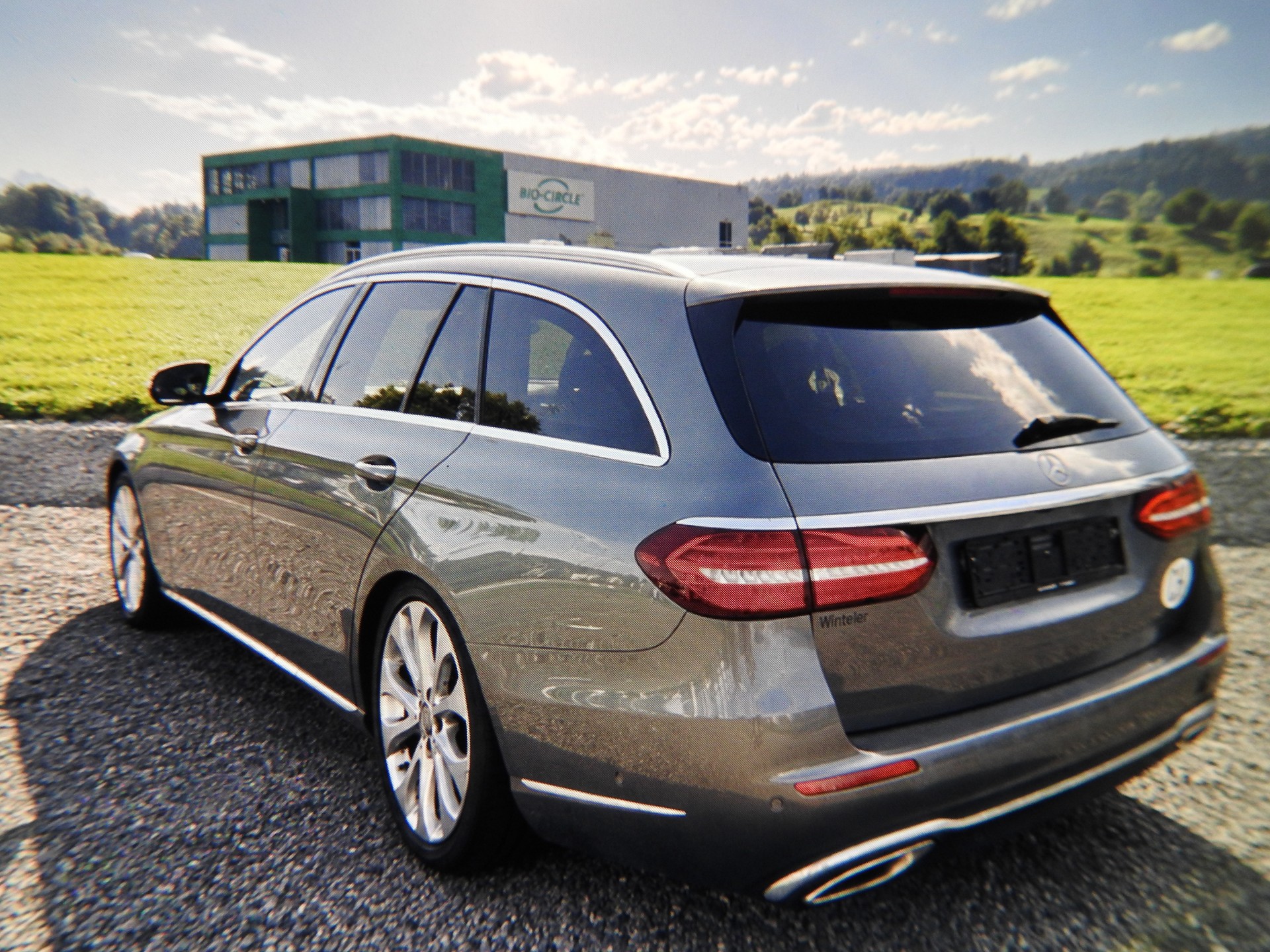 MERCEDES-BENZ E 400 Exclusive 4 Matic 9G-Tronic-image-4