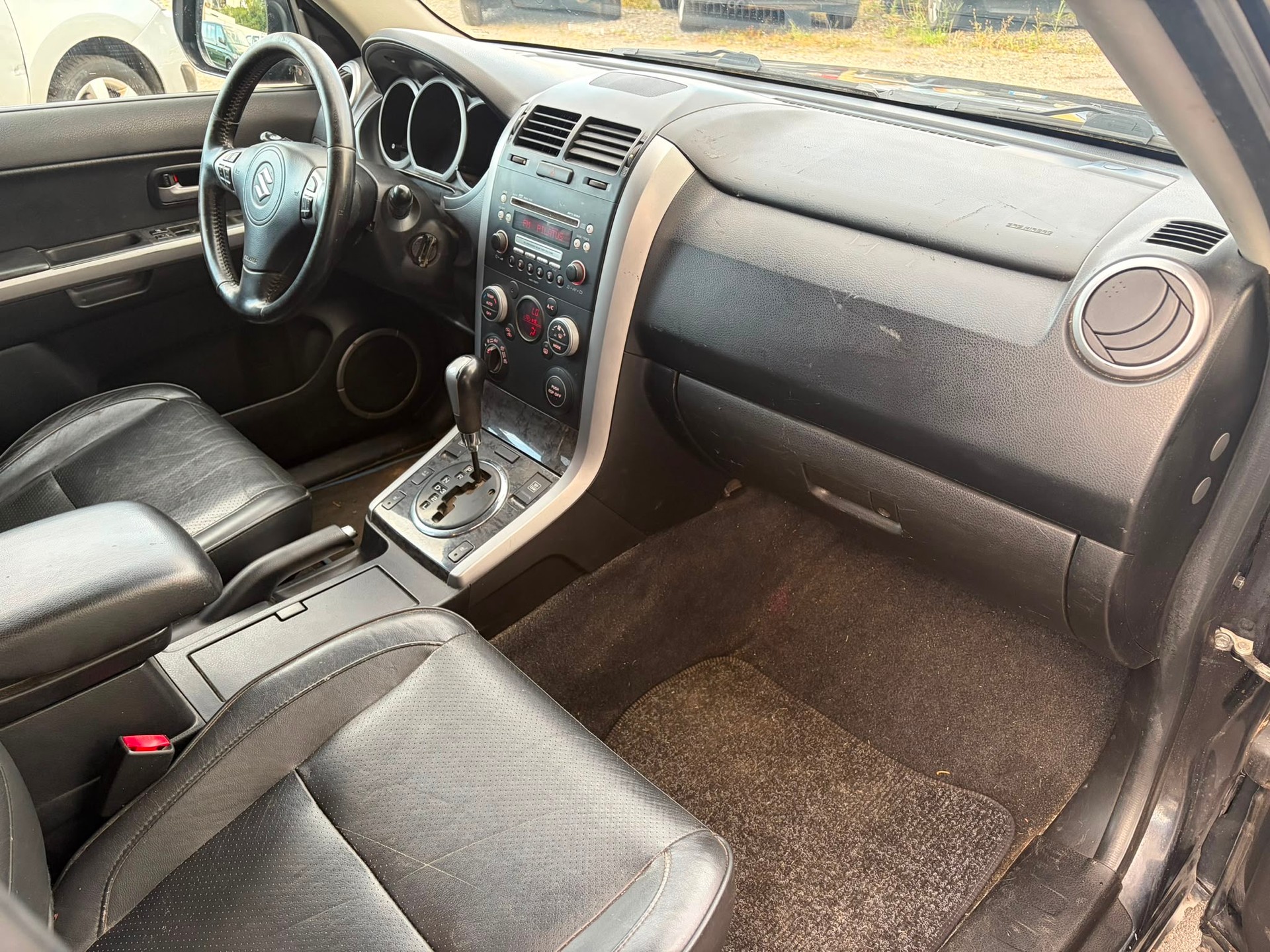 SUZUKI Grand Vitara 2.4 16V GL Top Automatic-image-5