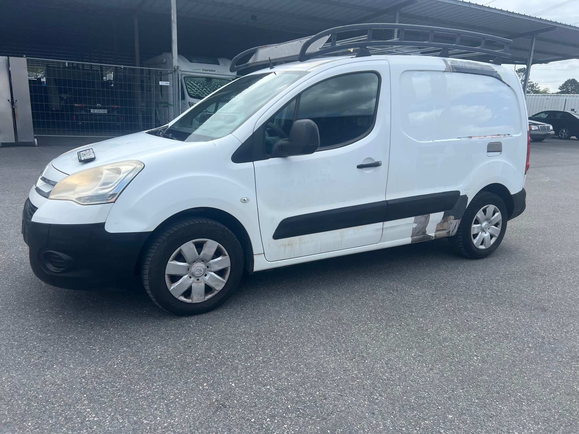 CITROEN Berlingo 1.6 HDi 600 Komfort (Confort)-image-2