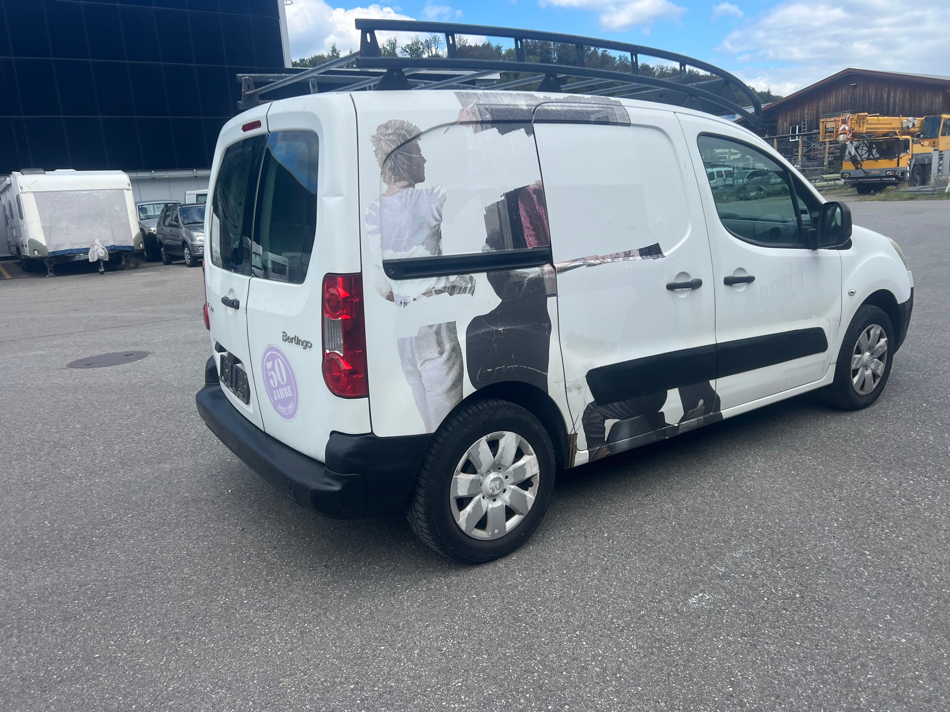 CITROEN Berlingo 1.6 HDi 600 Komfort (Confort)-image-5